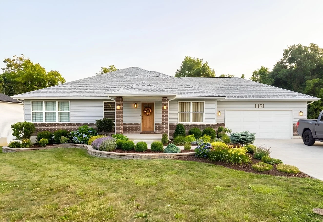 Exterior - 1421 Waycross.jpg