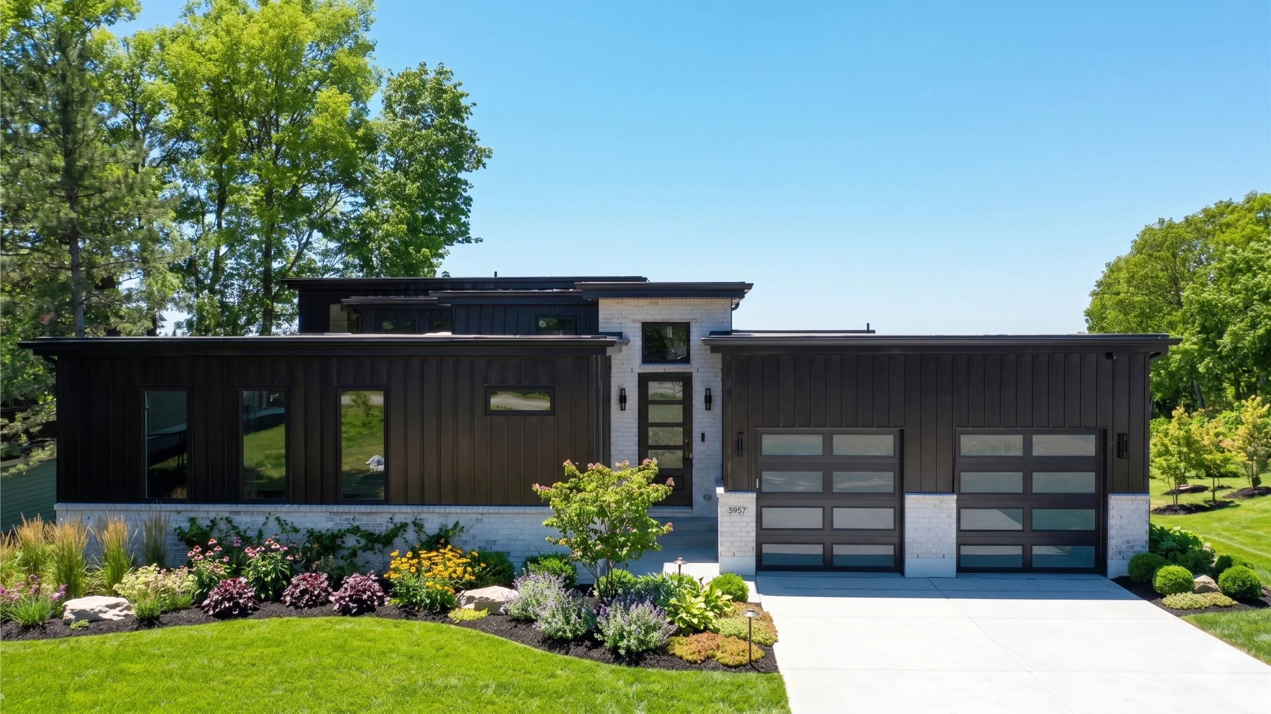 Exterior-5957 Wind St.jpg
