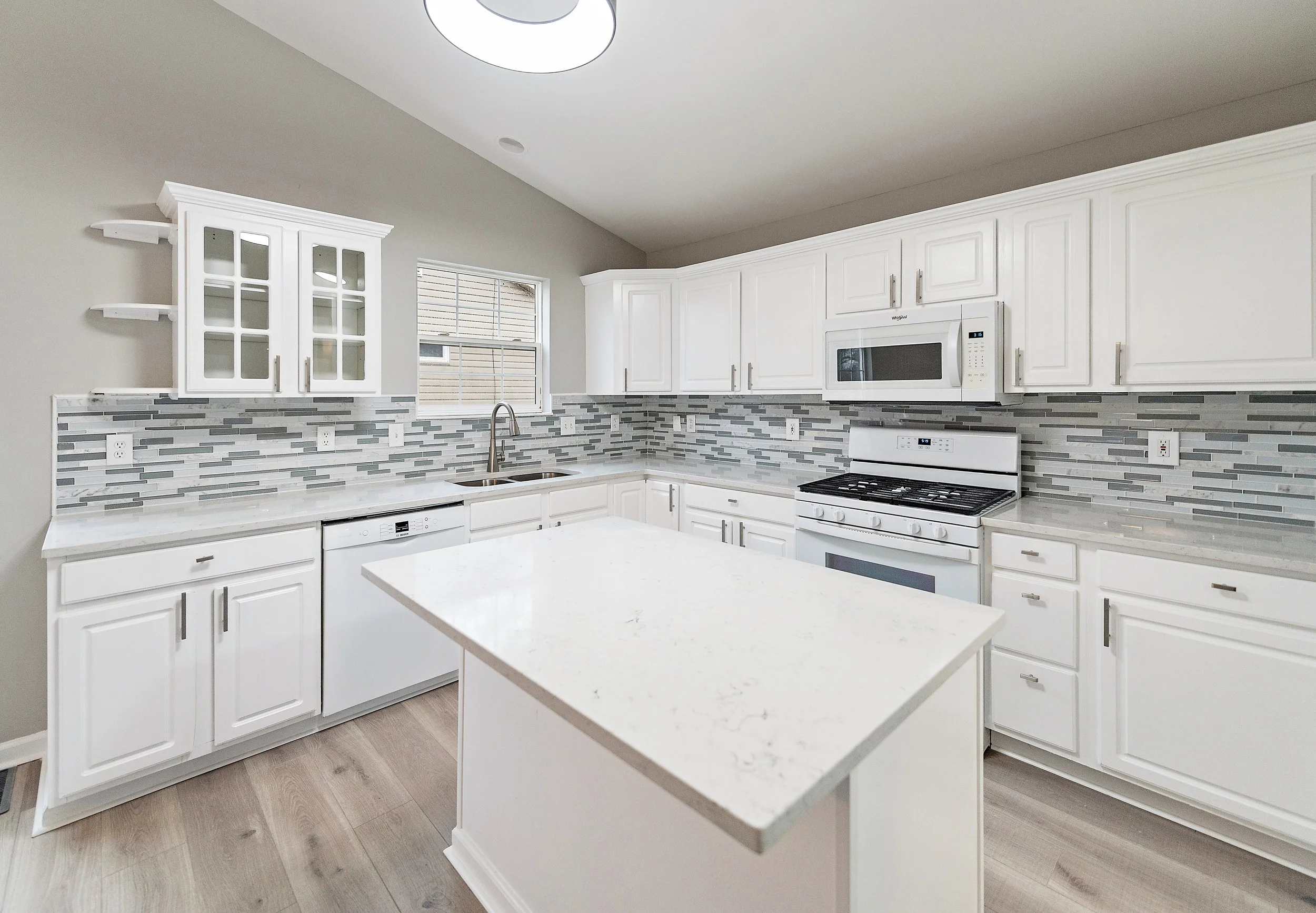 05-Kitchen-3.jpg