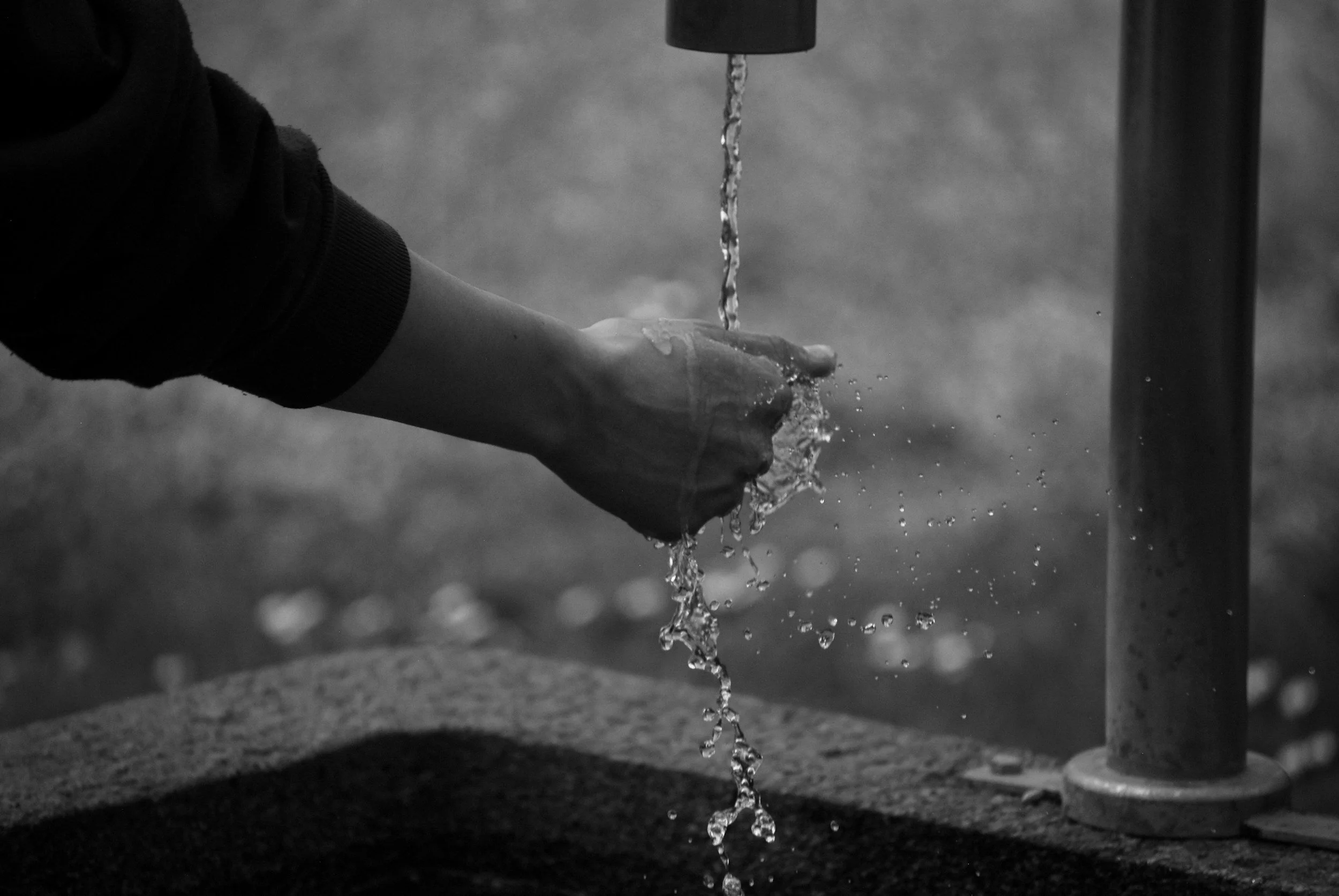 Nobody Warned Me How Hard Washing My Hands Would Be With One Hand