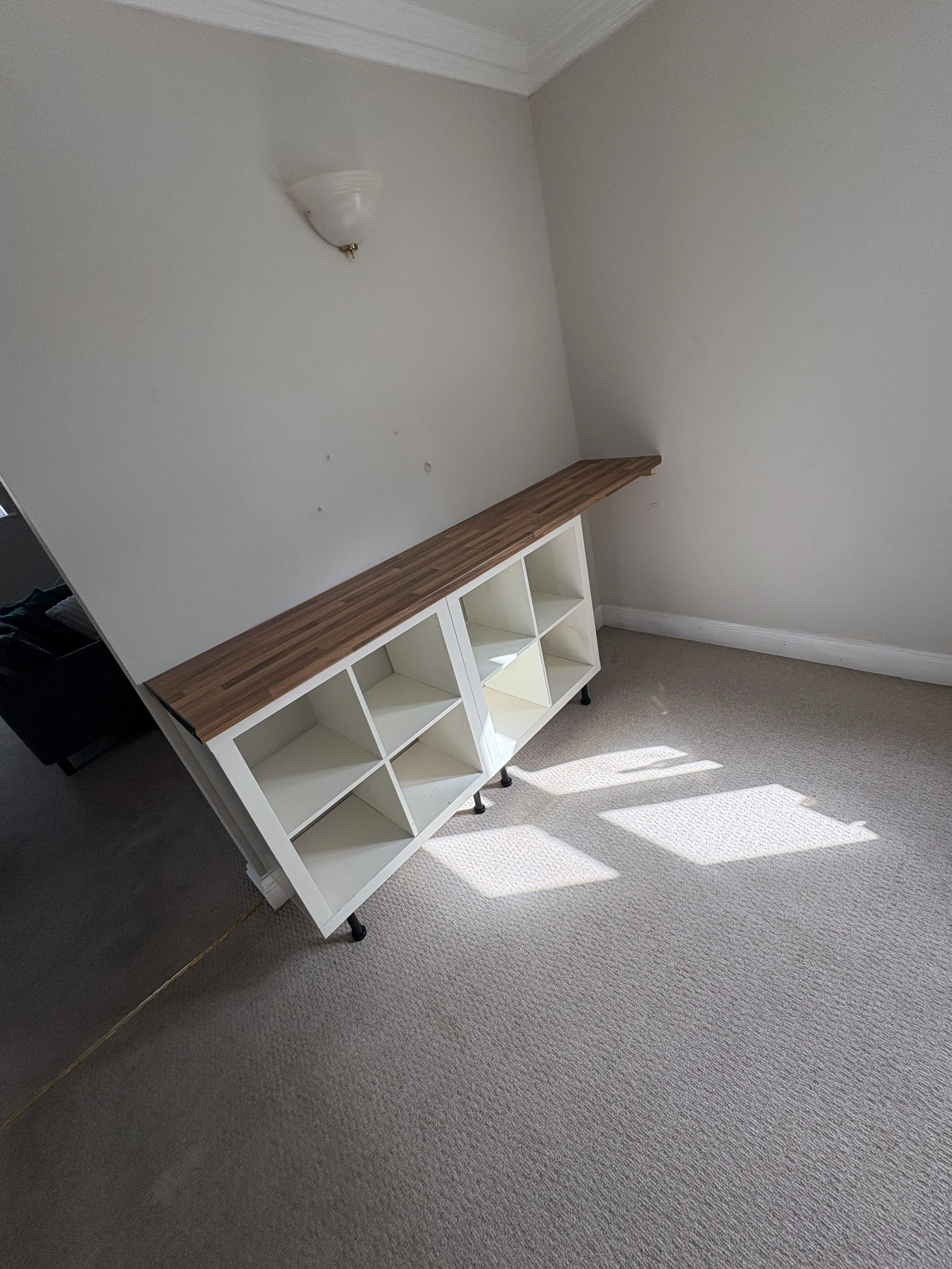 Kitchen unit and worktop
