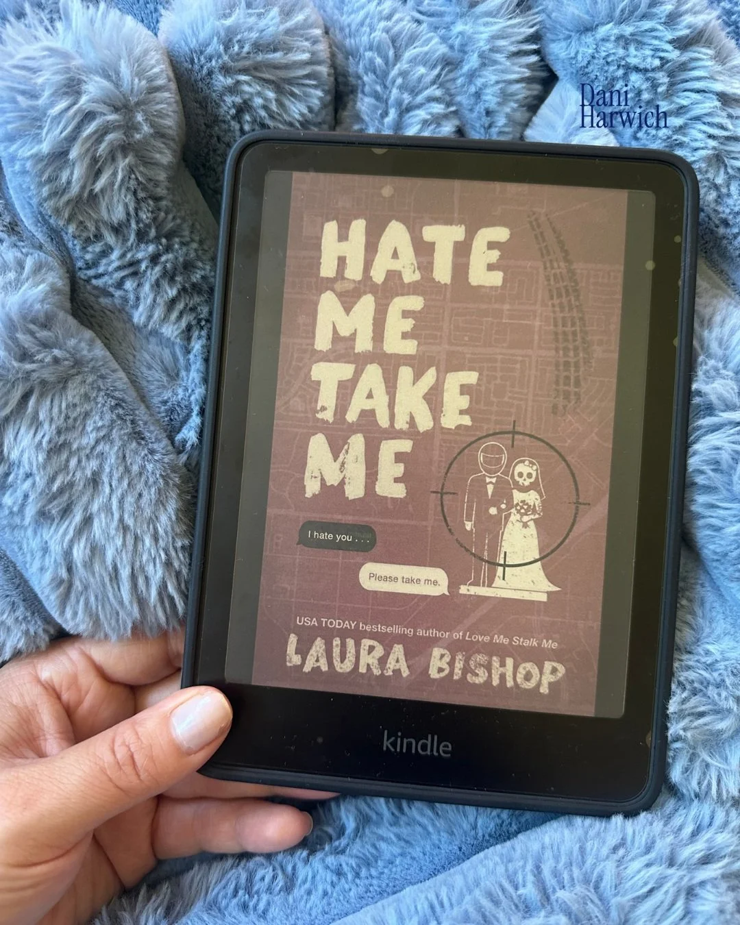 Books I've read this week! I think most writers are readers first, so I've decided to start sharing some of what I'm reading these days!

The standout for me was "I Knew Her Once," by @rmcarpus. I bought it on a whim and had no idea what to