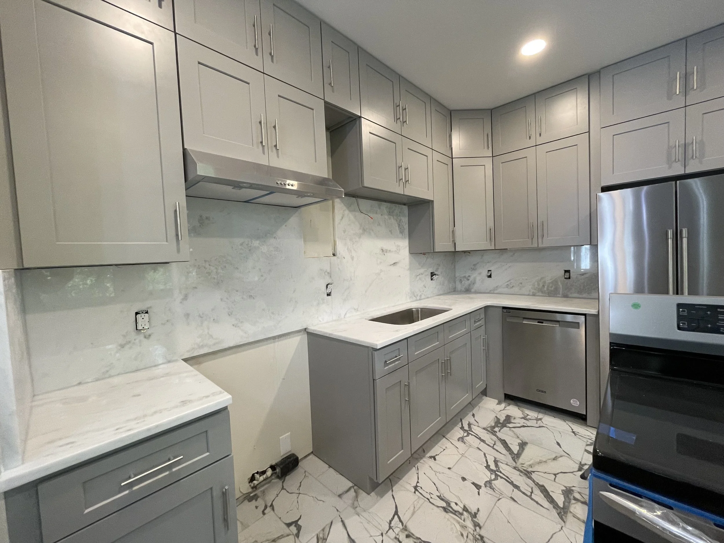 Modern Transitional Kitchen Remodel by Monarch Granite project photo