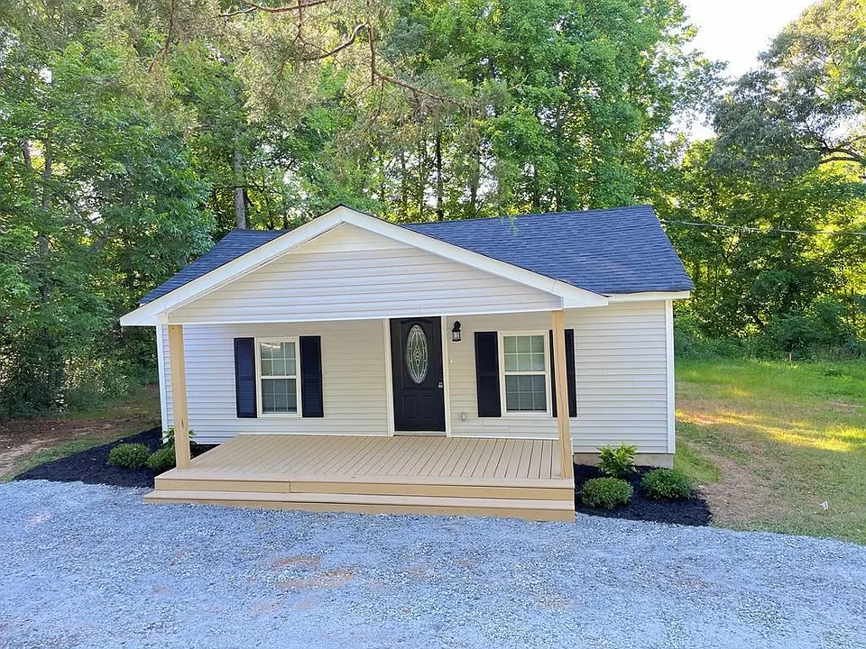 Updated three-bedroom rental home at 3620 McCormick Highway in Greenwood, SC, featured by Prime Rentals of the Lakelands.