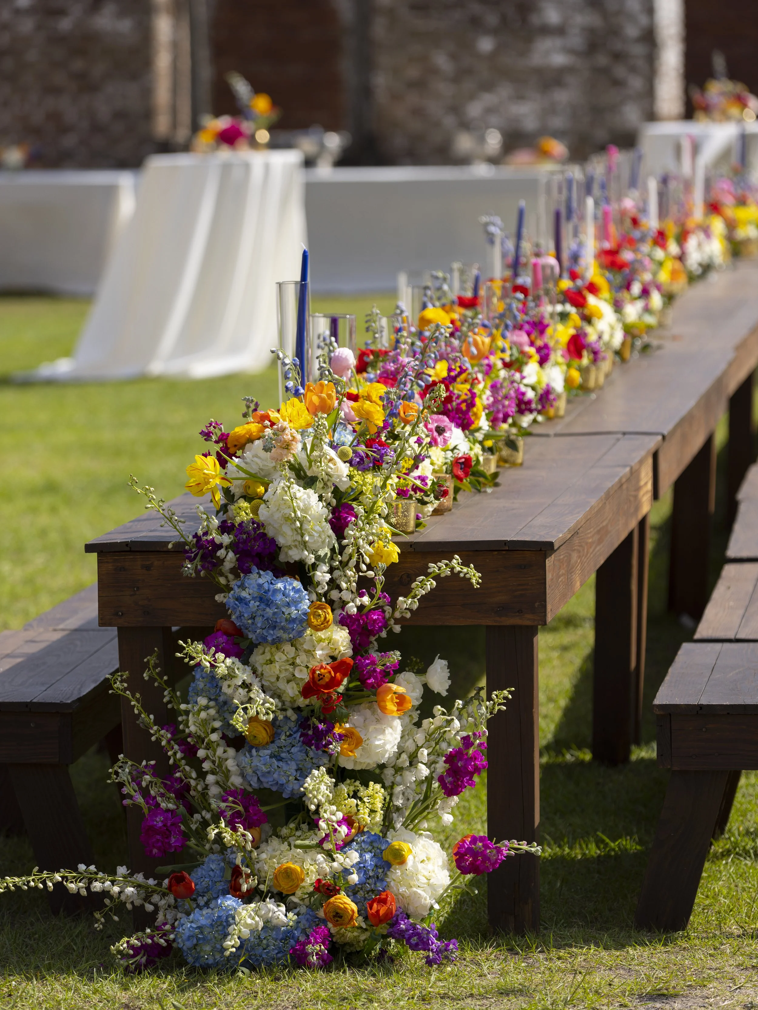 HollidayWeddingDecor_AK47.jpeg