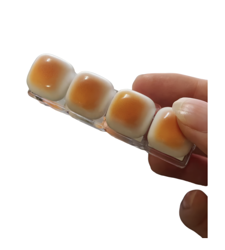 bread_caramel_keychain_fidget_clicker_long_canada.png