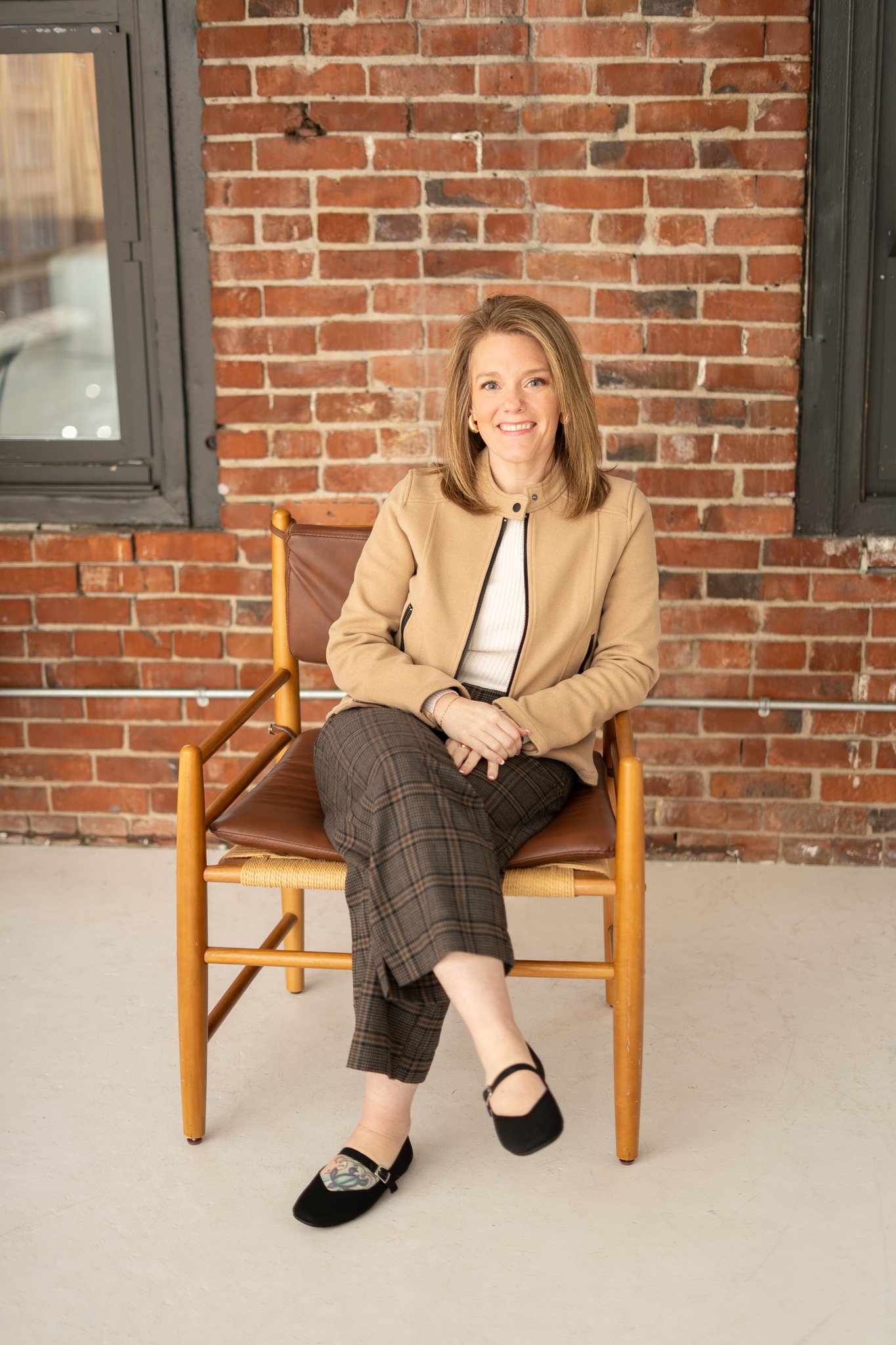 Jennifer Weinmann, Licensed Marriage and Family Therapist at West Oak Therapy & Consultation, providing a grounded and supportive space for healing.