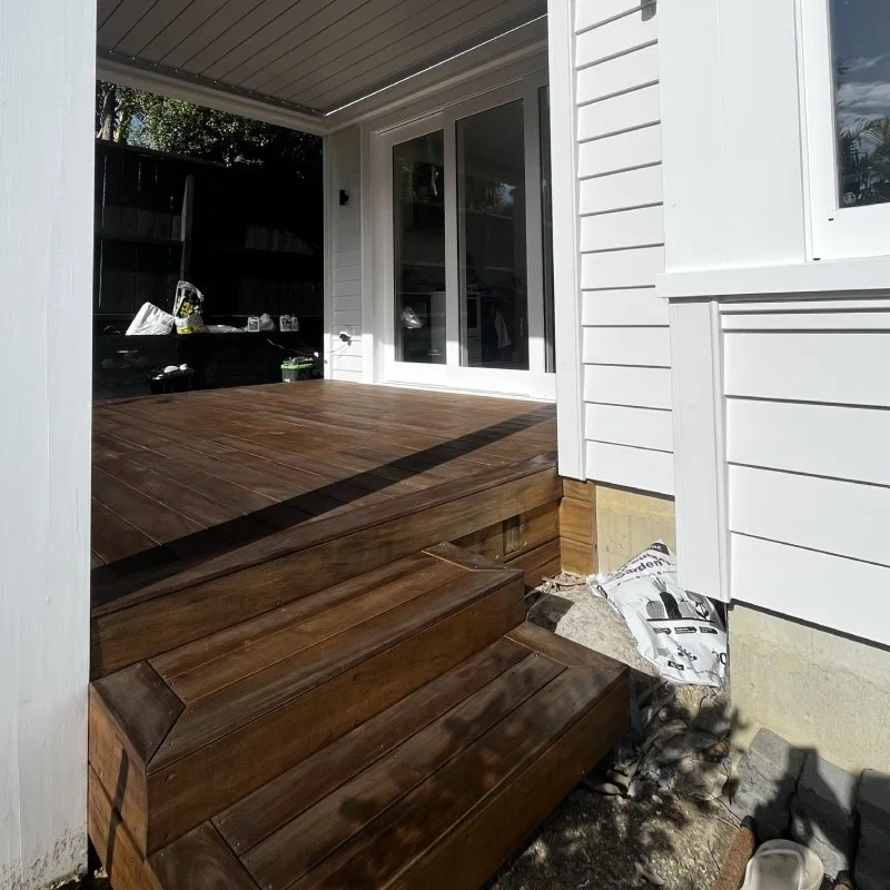 Grey Lynn oiling deck