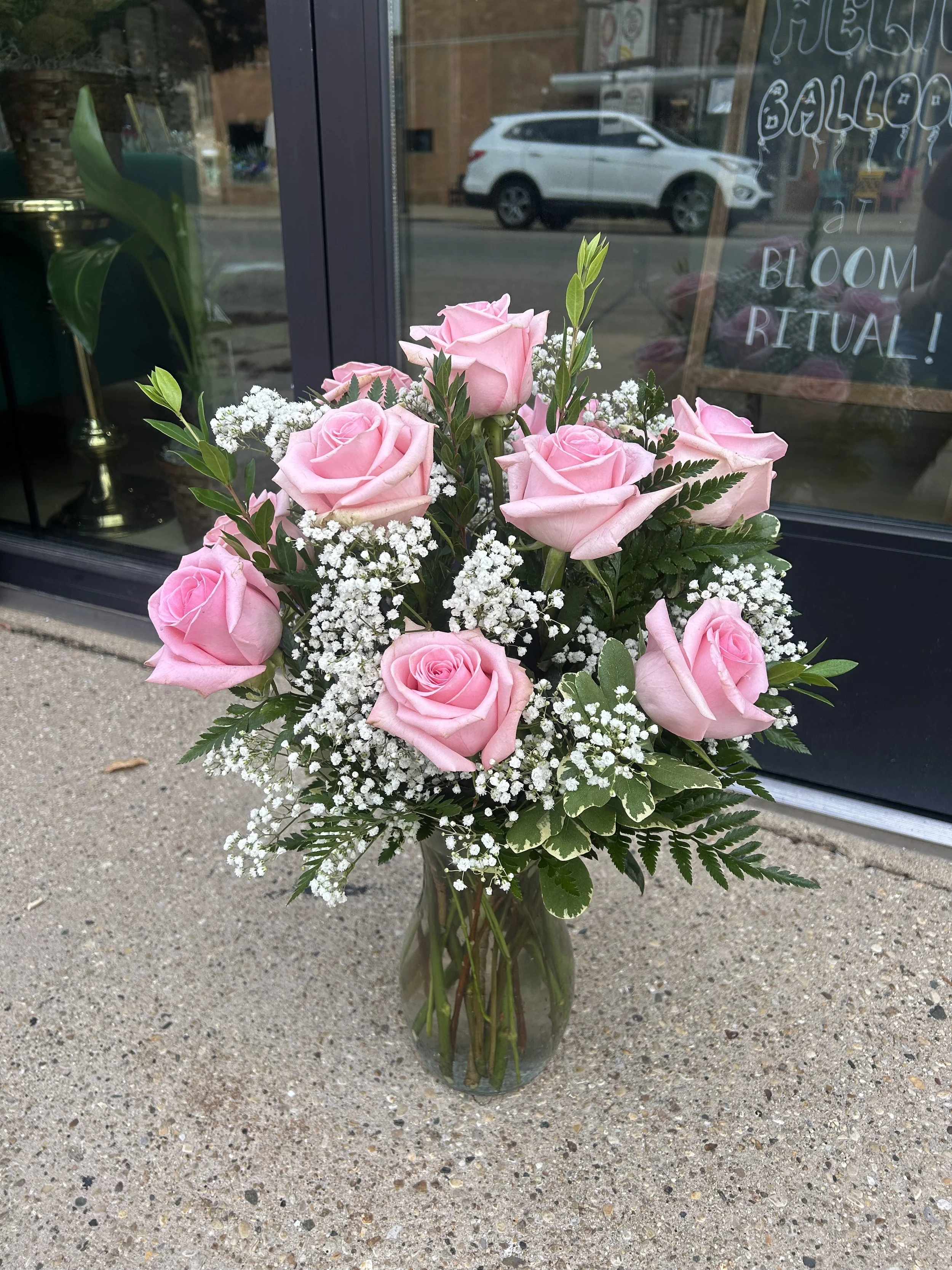 Dozen Rose Arrangement