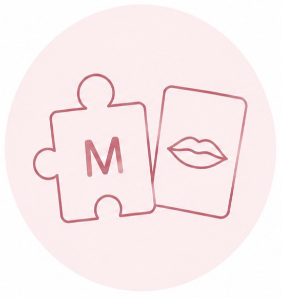 Speech sound practice using a mirror and visual cues for correct sound production