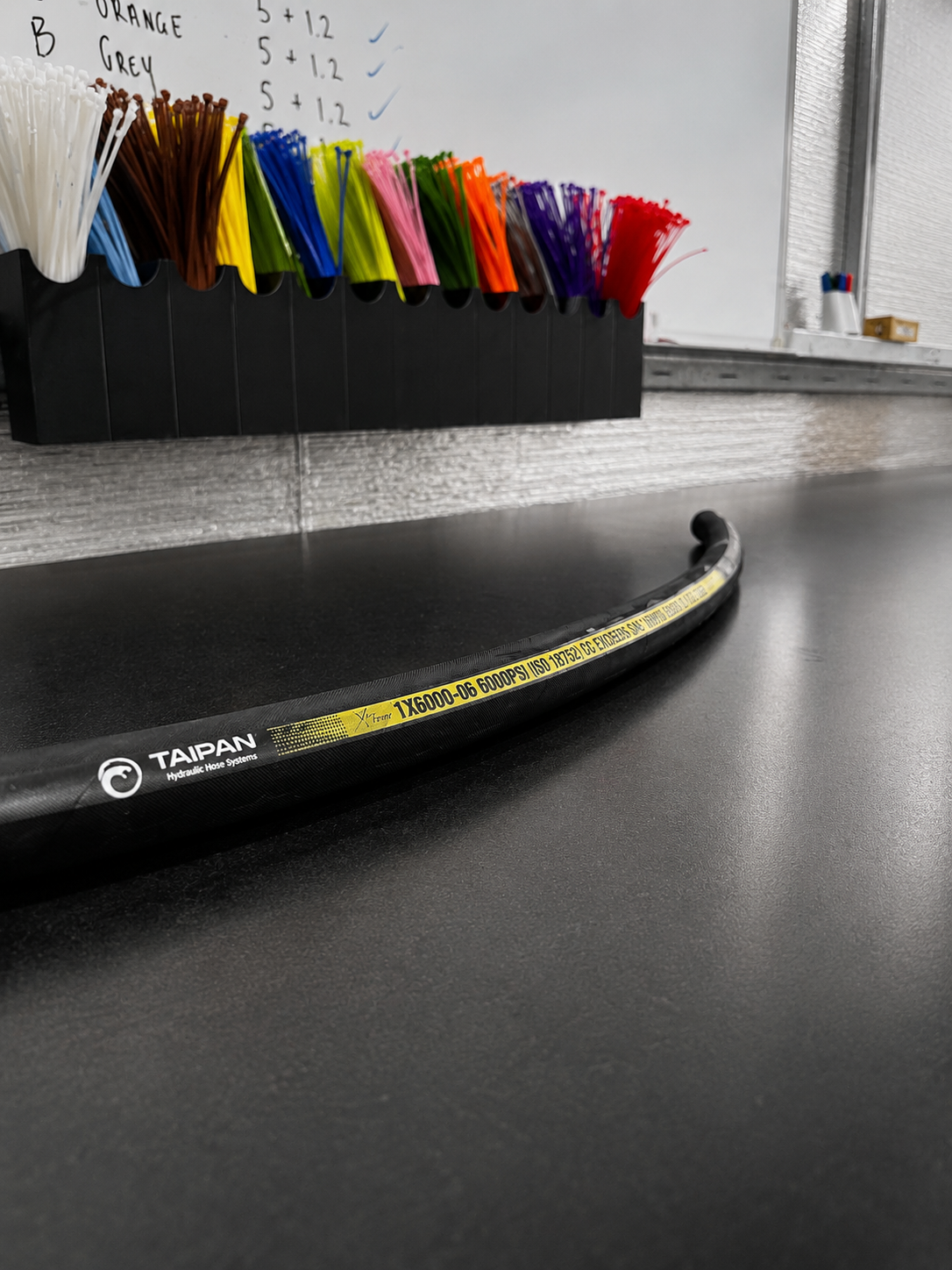 custom hydraulic hose making