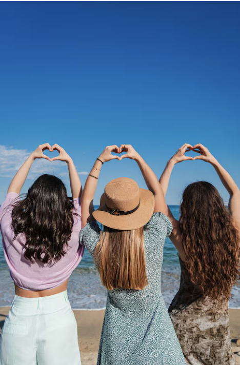 The Ultimate Lake Como Girls' Trip &amp; Private Boat Itinerary