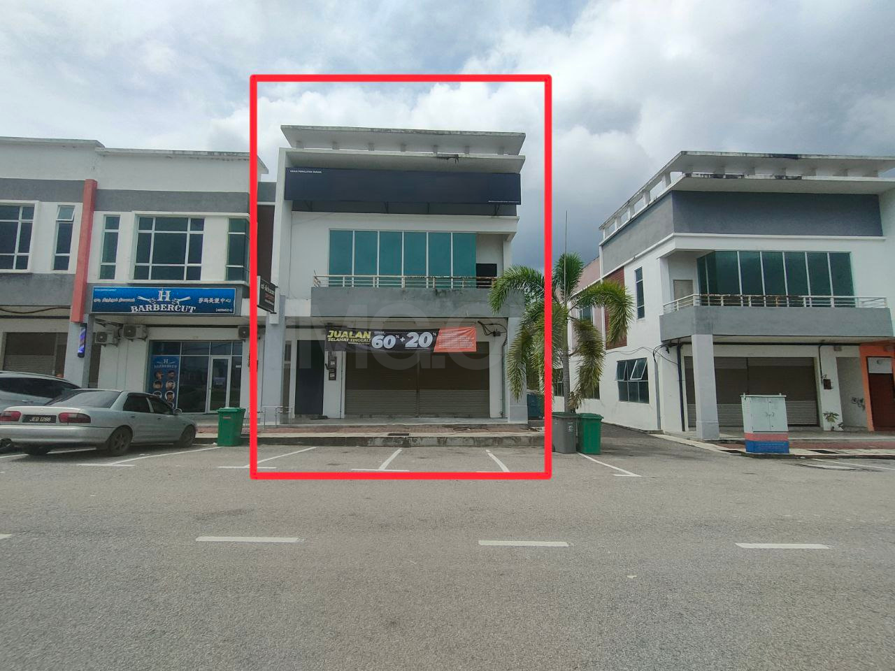 Double Storey End Lot Shoplot at Pusat Komersial Perwira, Gemas