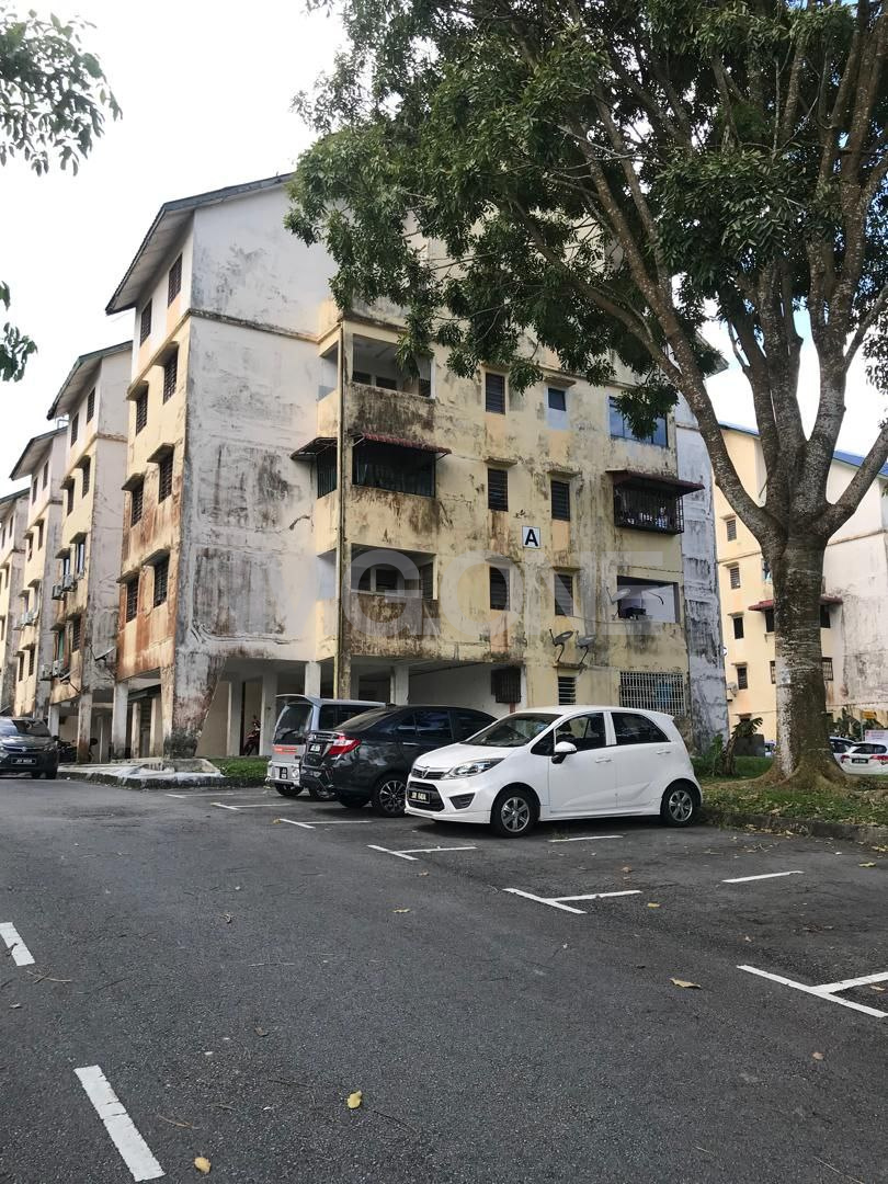 Medium-Low Cost Apartment at Taman Plentong Utama, Masai