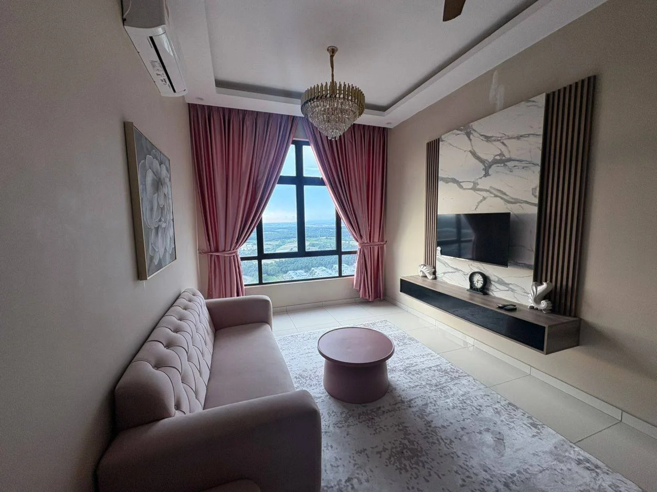 One Bedroom Studio at D'Summit Kempas Apartment