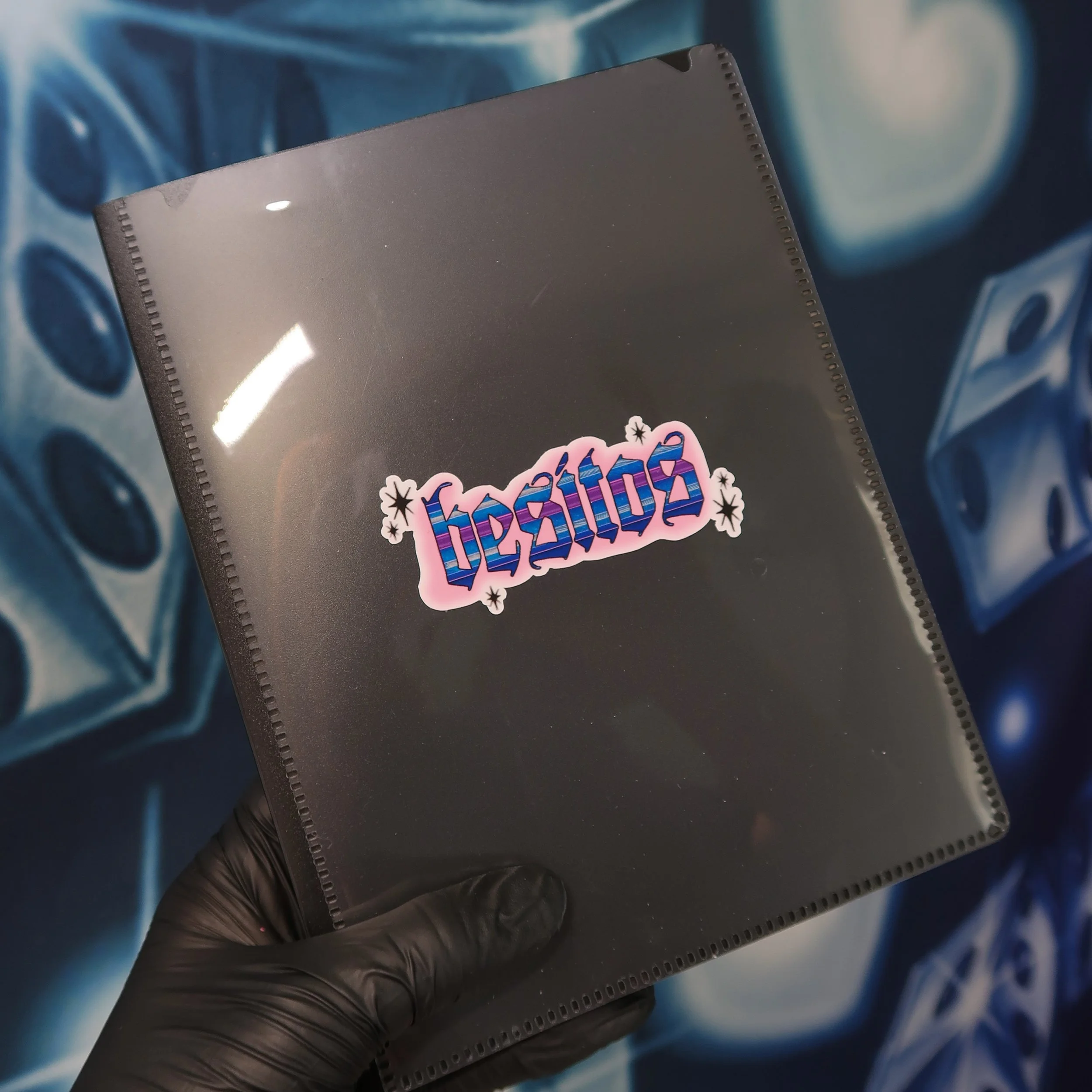 Besitos Stencil Book