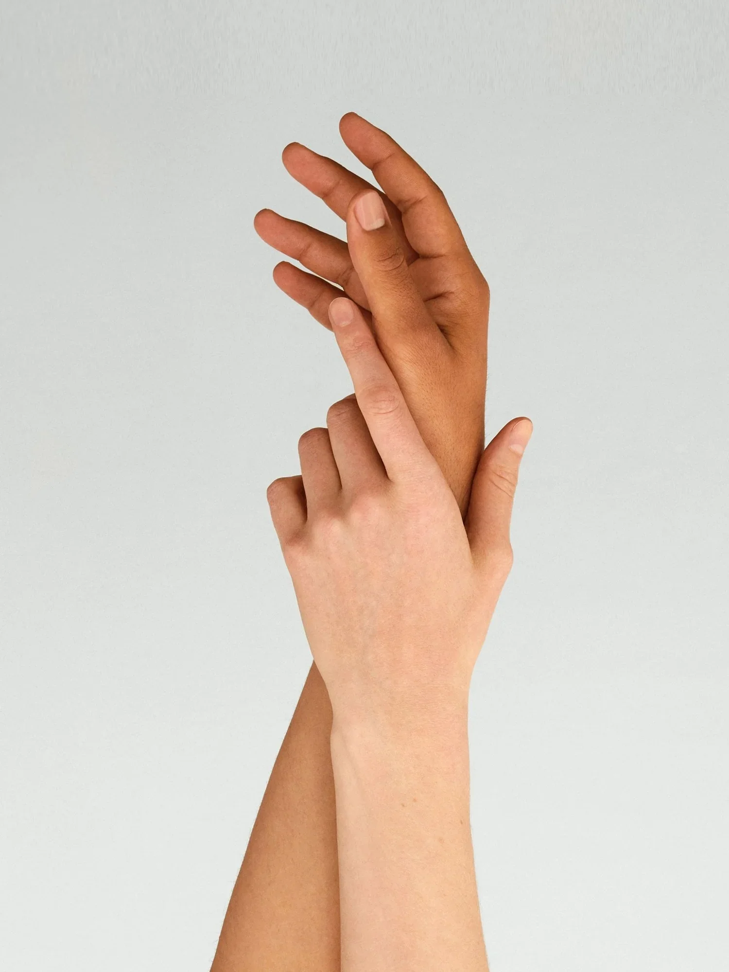 02HandCream-Model.jpg.webp