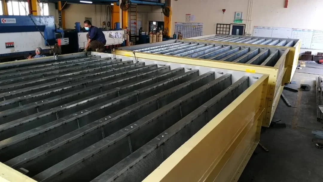 Splitter bank manufacture