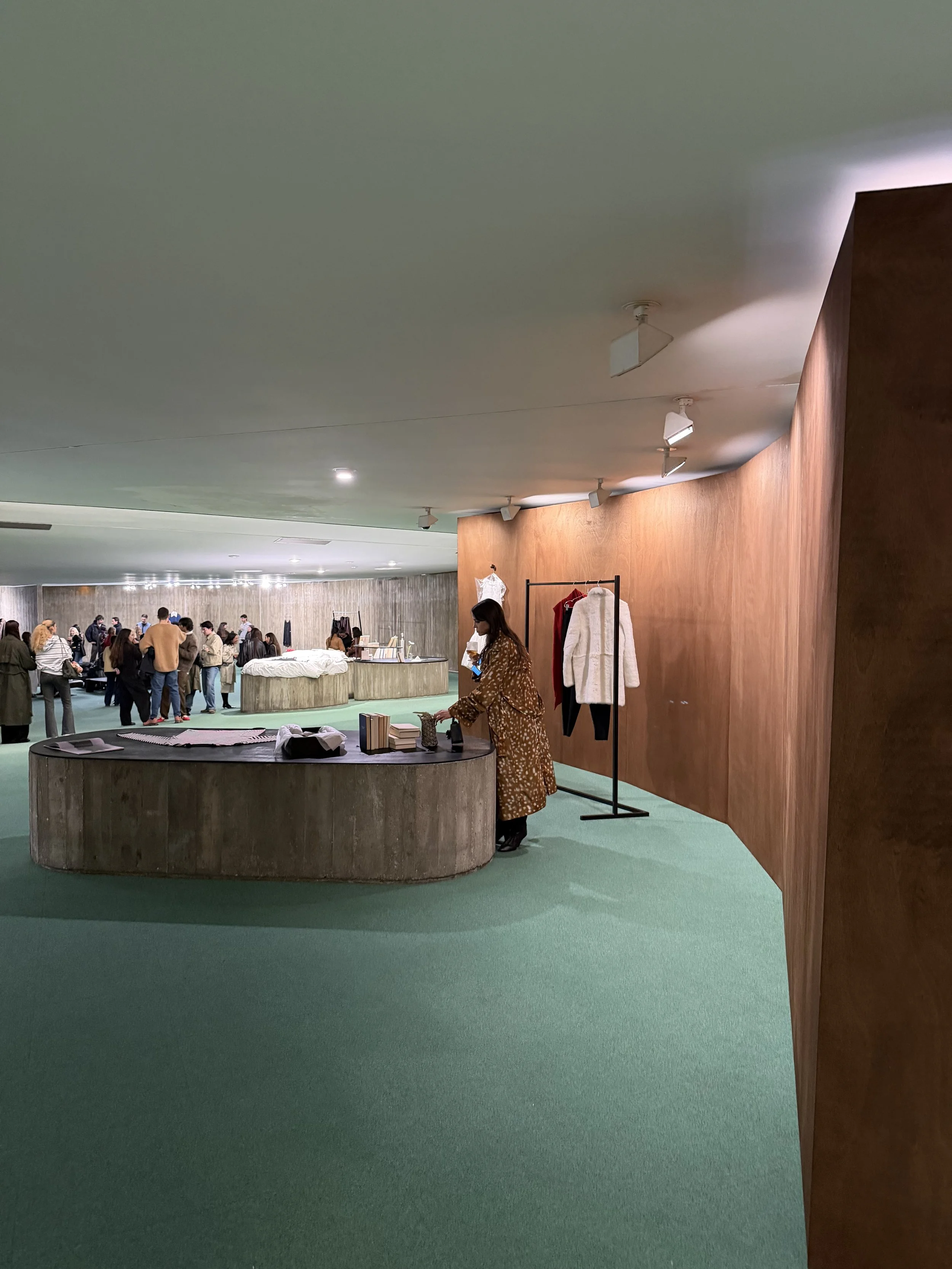 Retail buying strategy and assortment planning for fashion and luxury brands
