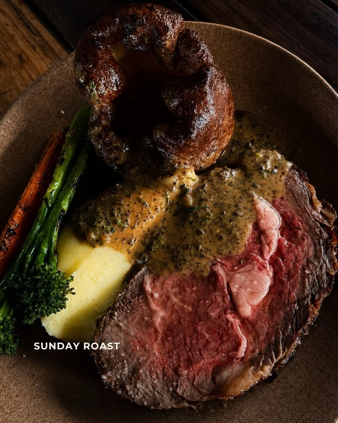 Sundays at Glenelg look like this...
Beef roast rib, Paris mash, carrots, broccolini, Yorkshire pudding and Diane sauce.

Starting this Sunday in addition to our current menu, 12pm - 4.30pm. $50 per person.

Book in.