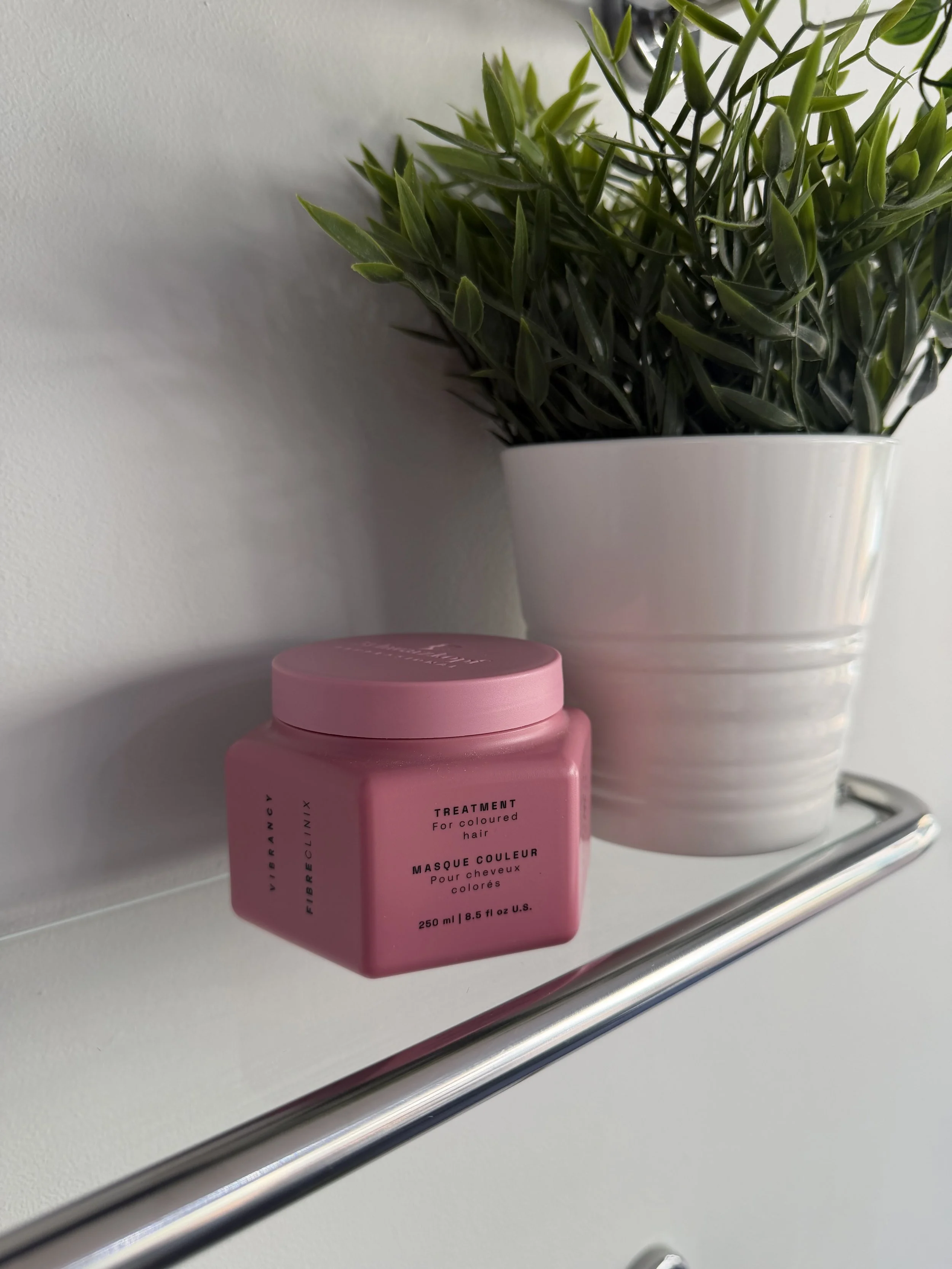 Fibre Clinix Vibrancy Treatment