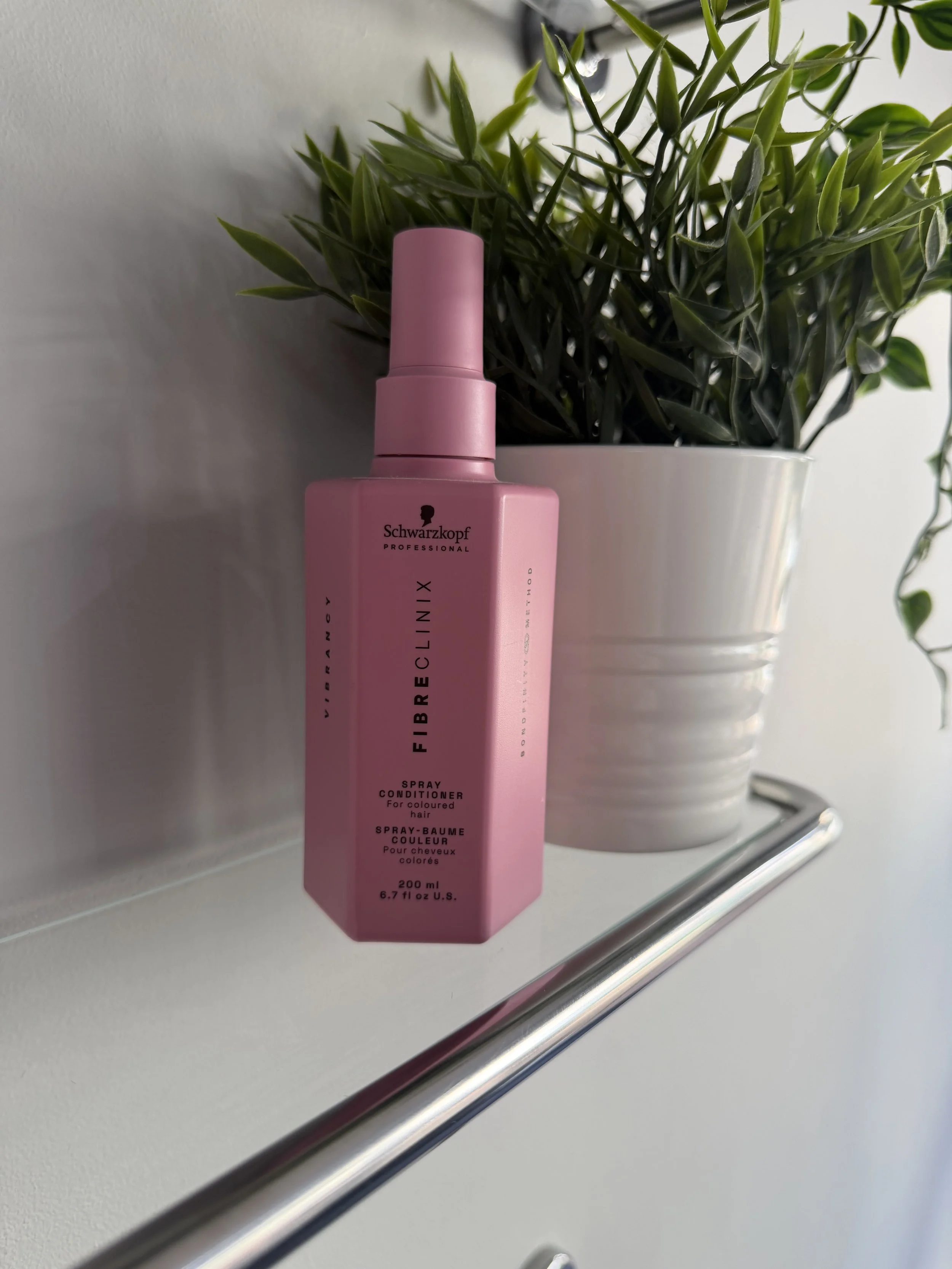 Fibre Clinix Vibrancy Spray Conditioner