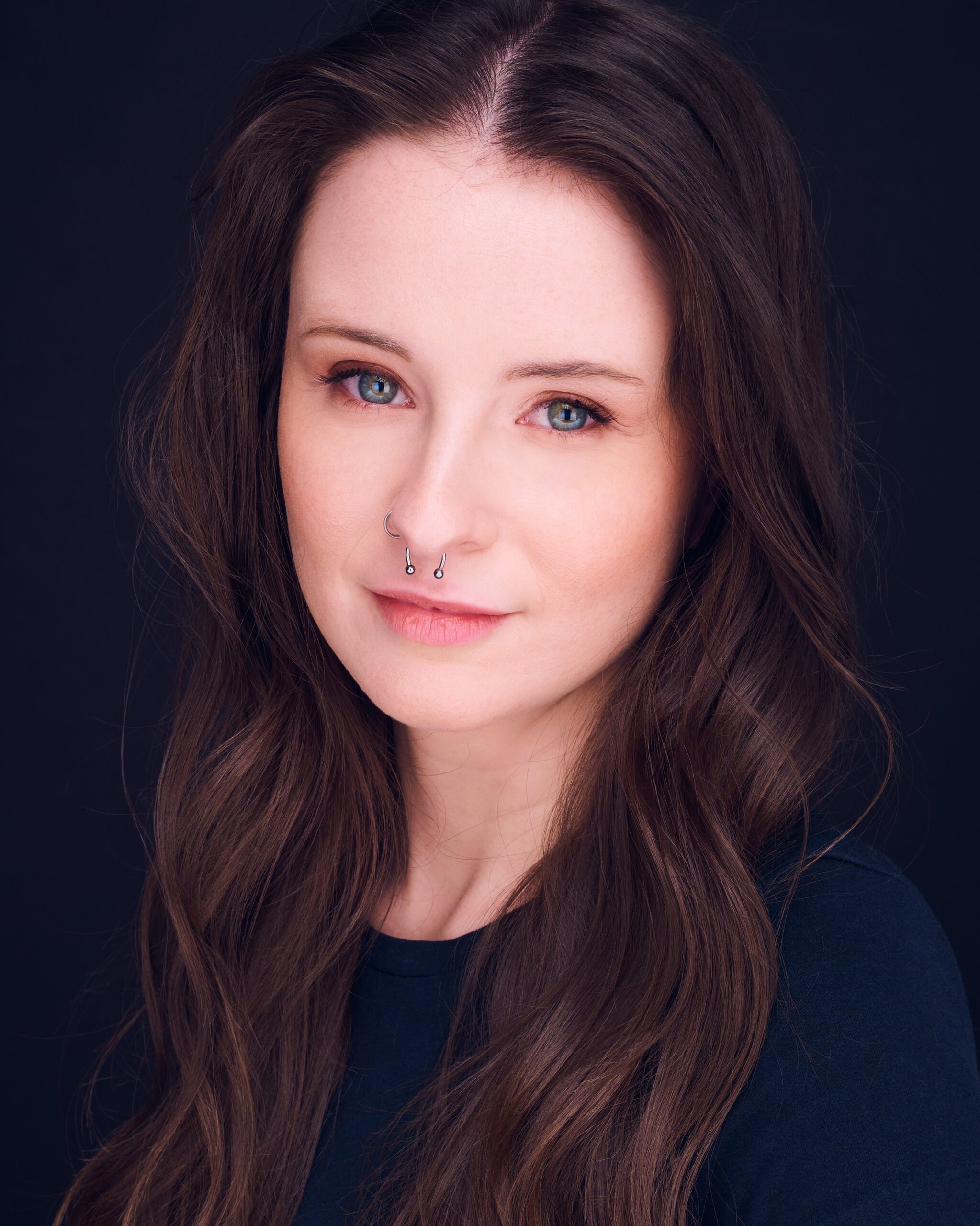 Ali Dusinberre headshot.jpg