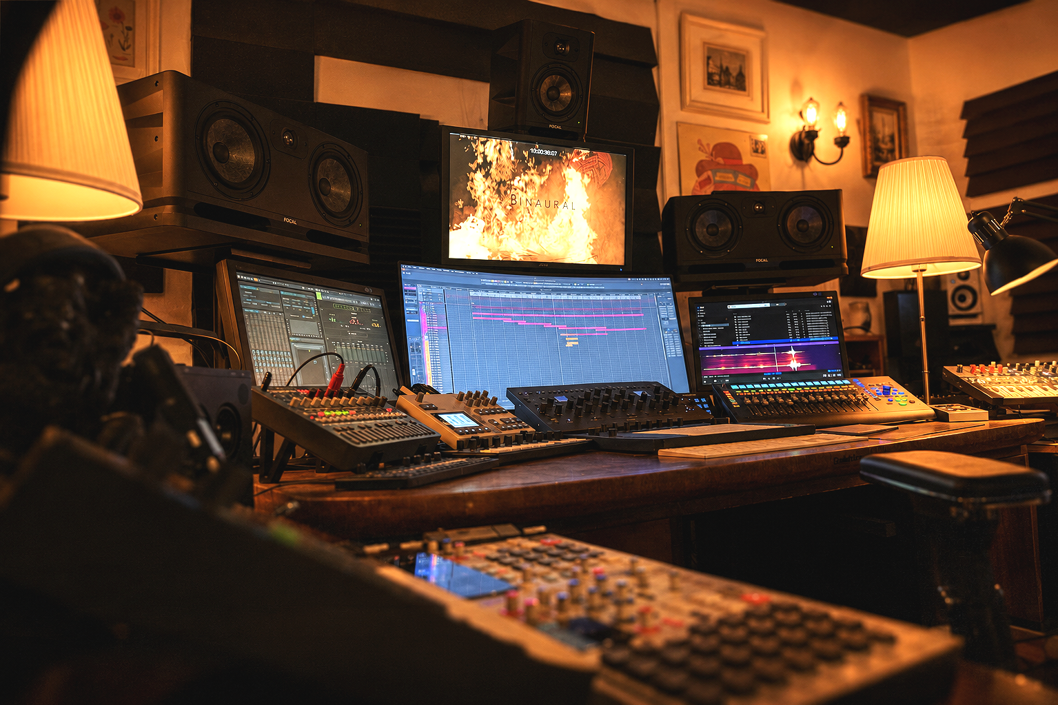 Atmos Foundry Tonstudio für Dolby Atmos, Musikproduktion, Sounddesign und Audiopostproduktion.