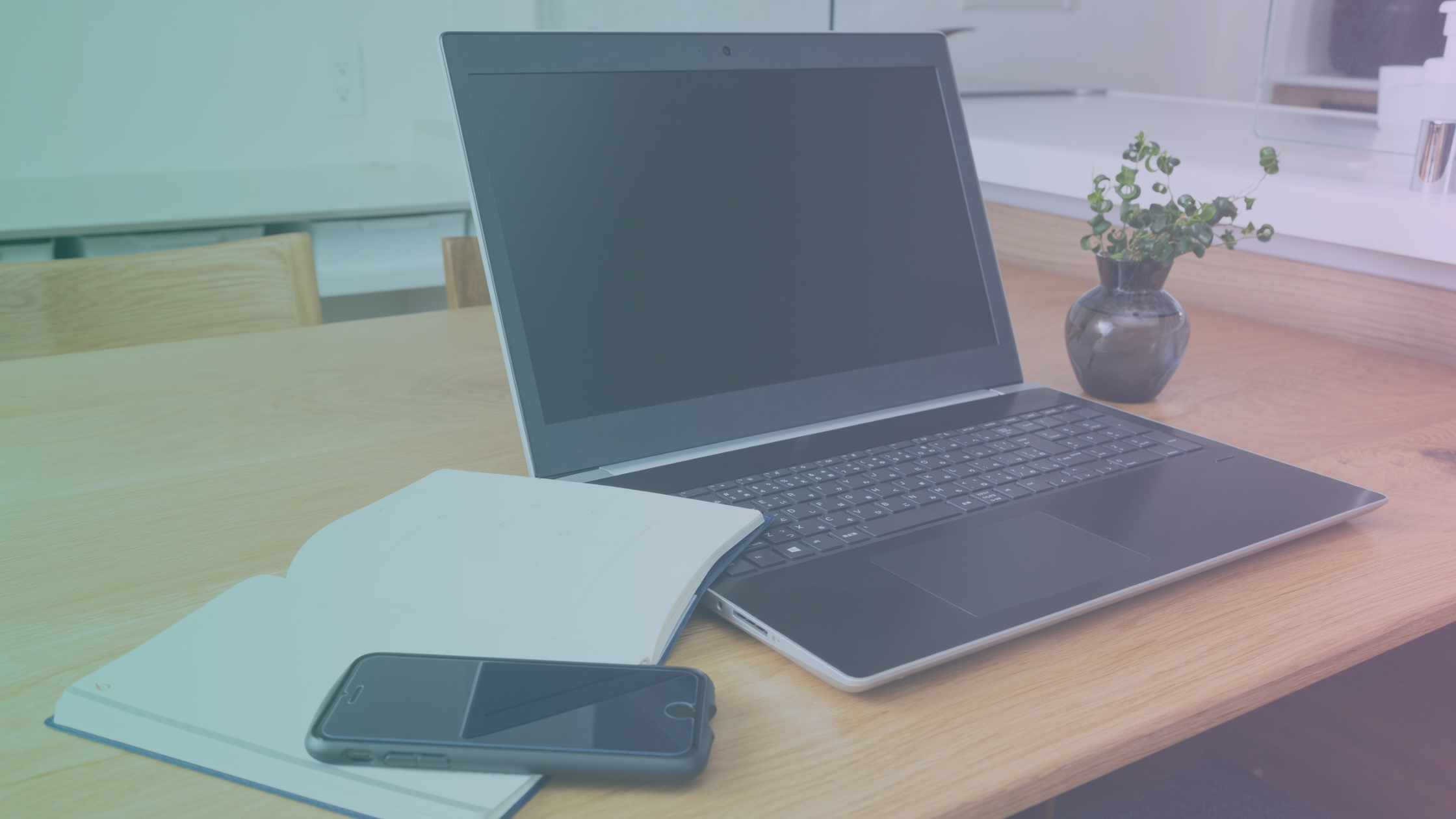 Executive Assistant vs. Operations Support: What’s the Difference?