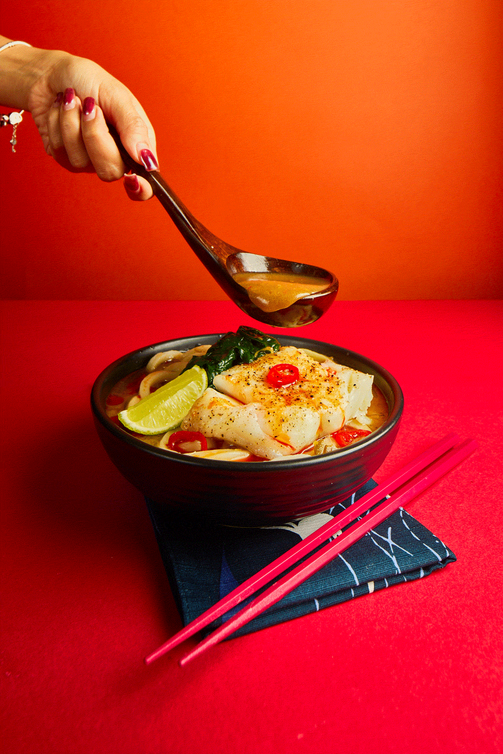 20250826_AUTUMN_CAMPAIGN_TOM_YUM_gif.gif