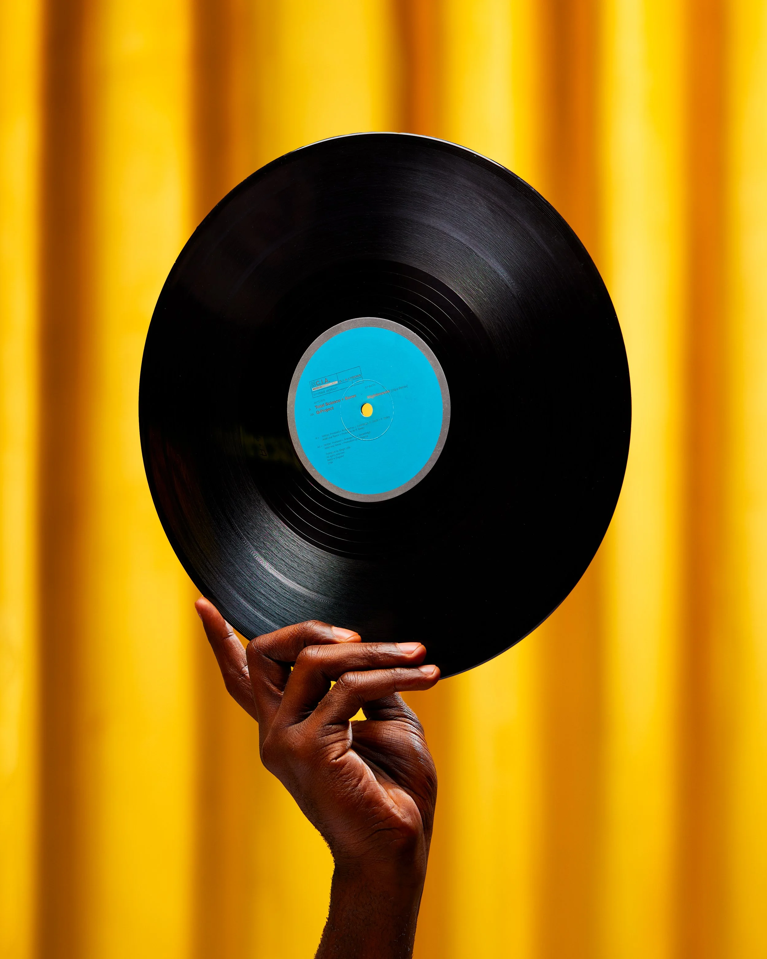 20231107_DONATION_DRIVE_MENS_VINYL_463.jpg