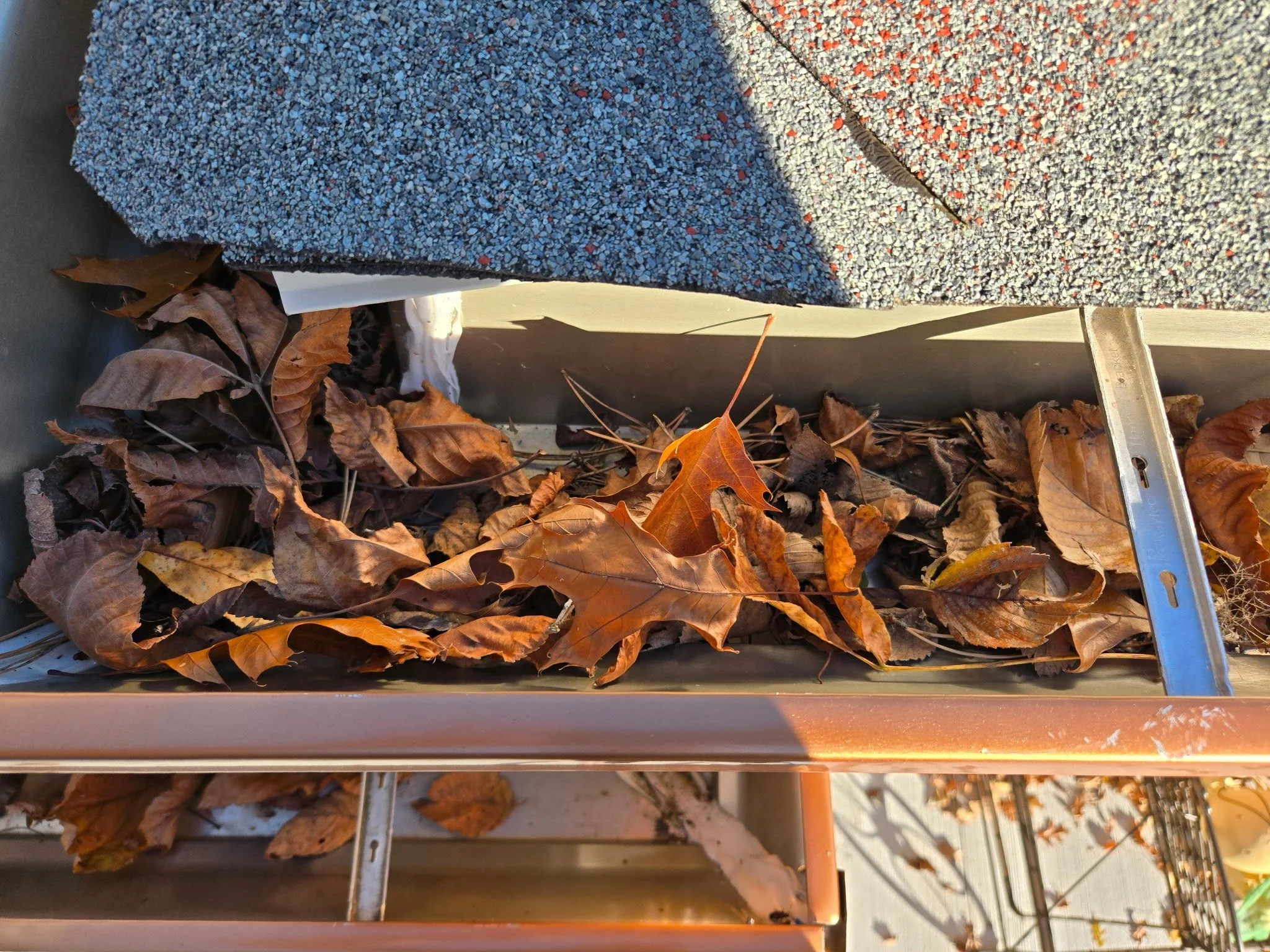 Before Winter Hits: Get Your Mid-Michigan      Gutters Ready 
