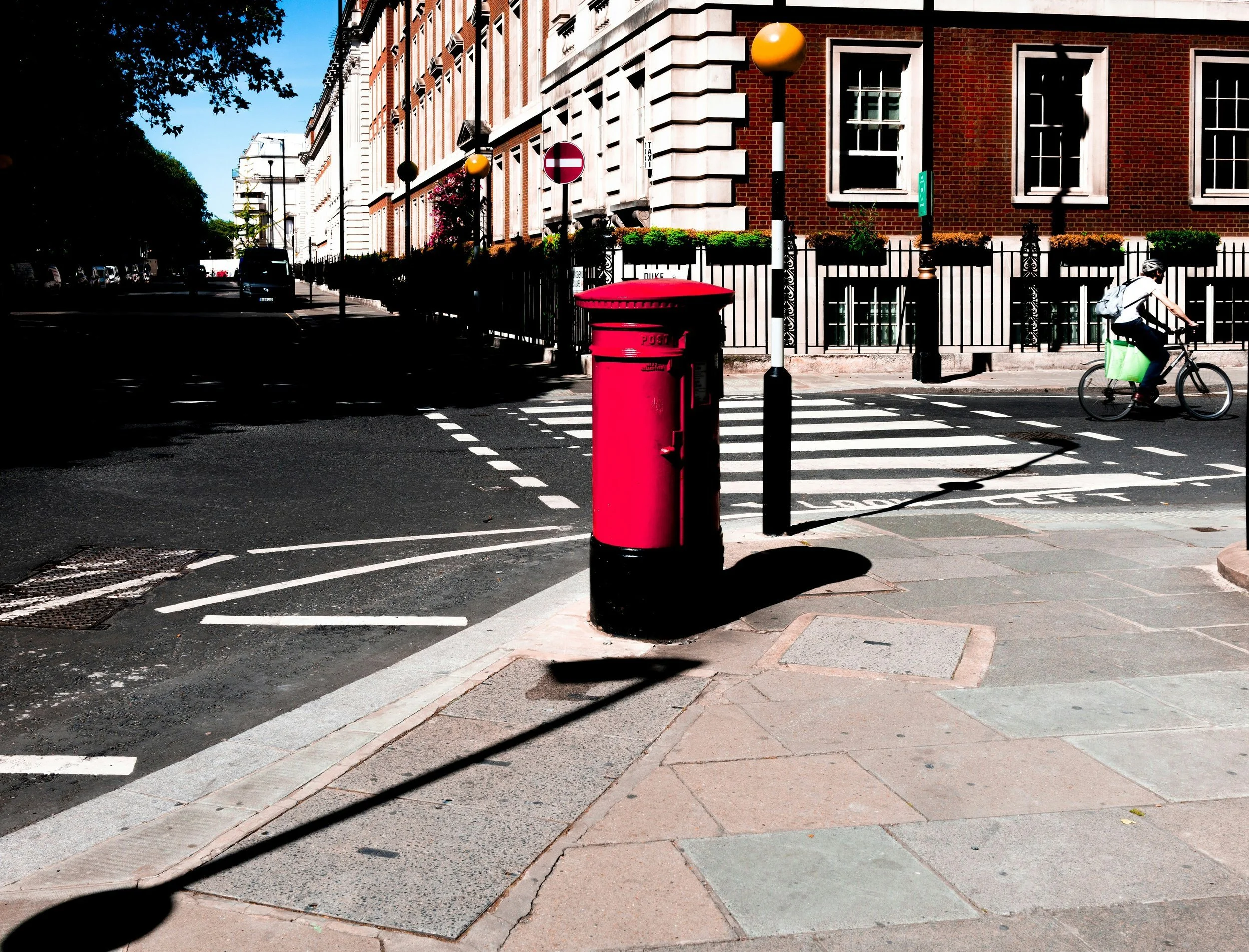 London's Office Cleaning Checklist: How to Ensure a Five-Star Clean Every Time
