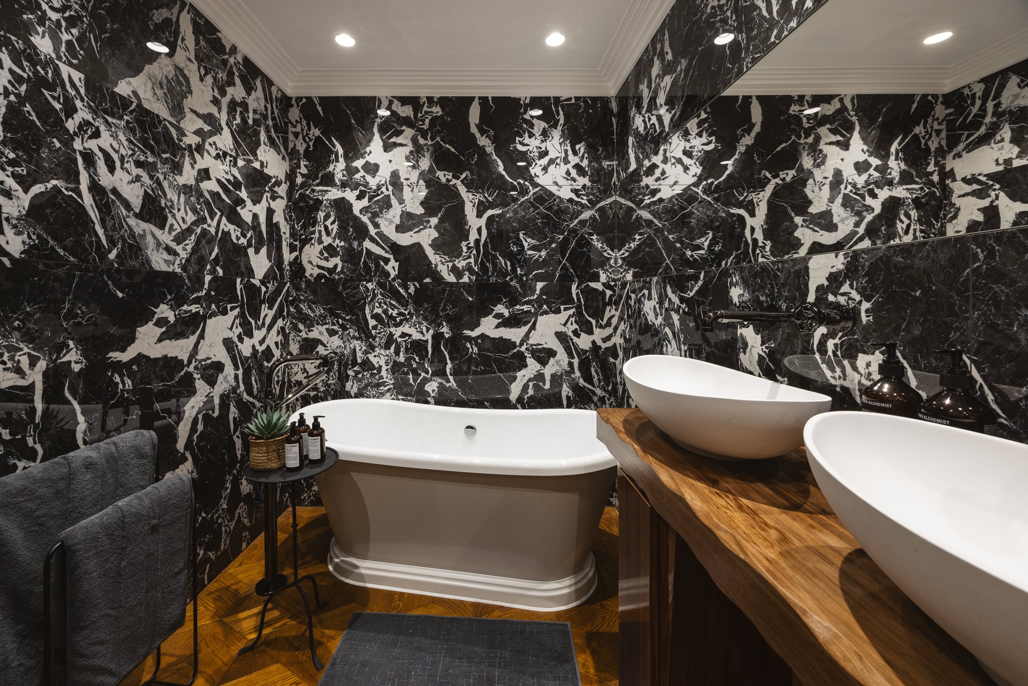 Cheval Place Apt 2 © Amy Hunter Photography (95).jpg