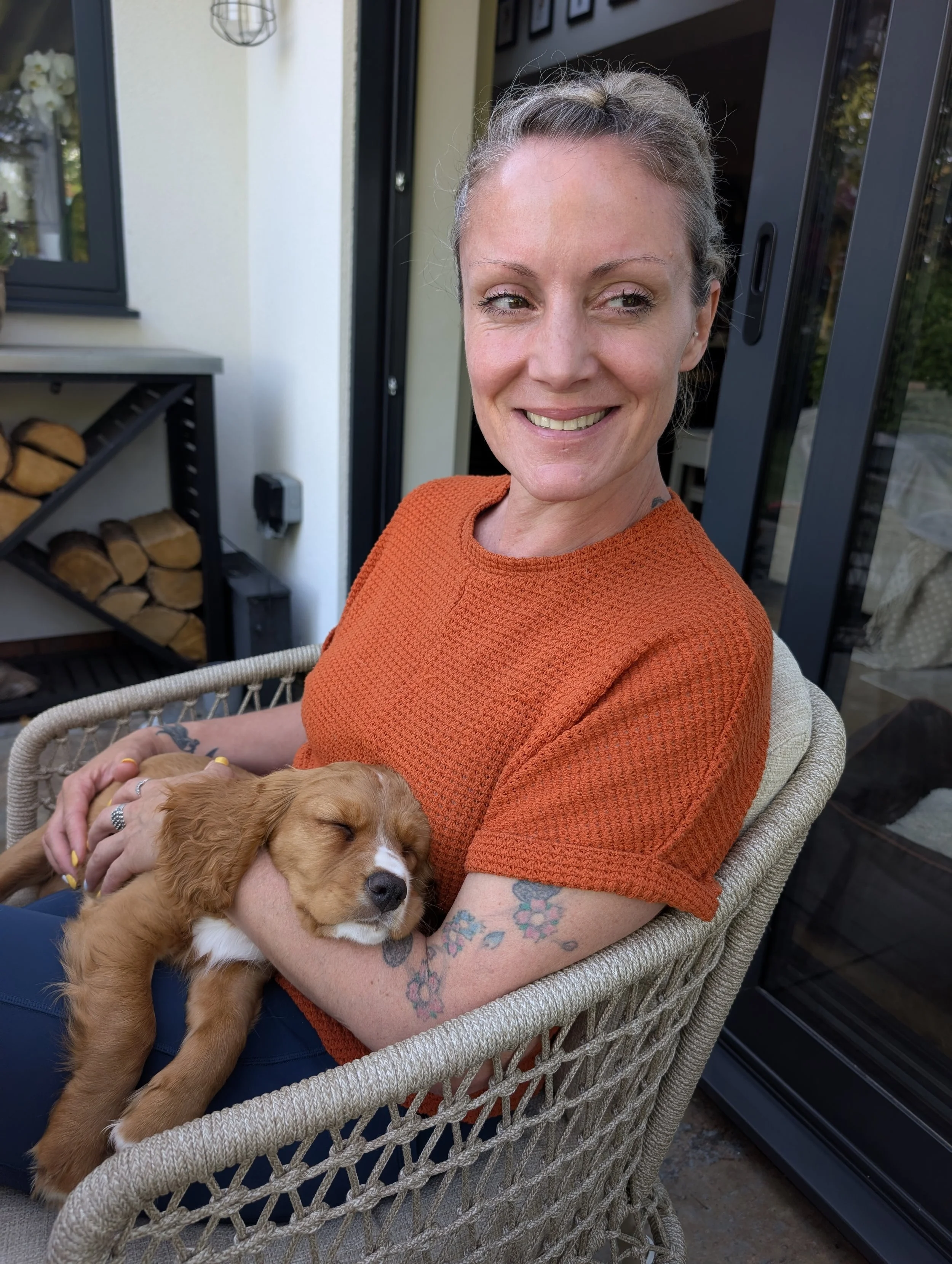 Puppy Foundation Programme | Confidence built early, so reactivity doesn't gets a foothold. For puppies up to 6 months and their people.