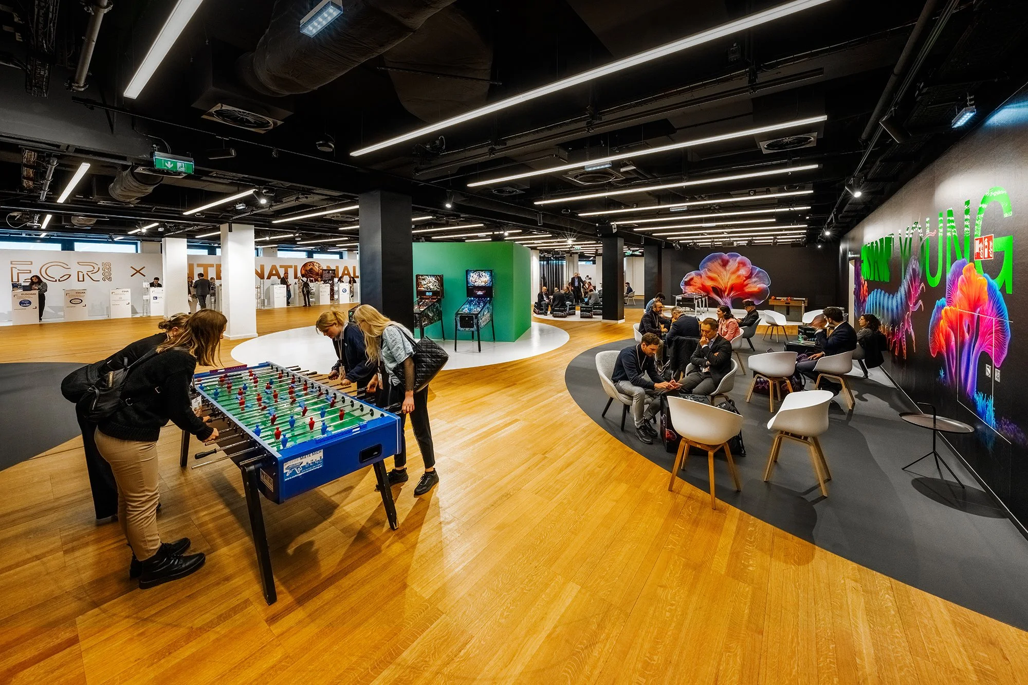 ECR2025_YOUNG-ECR-LOUNGE_5.jpg