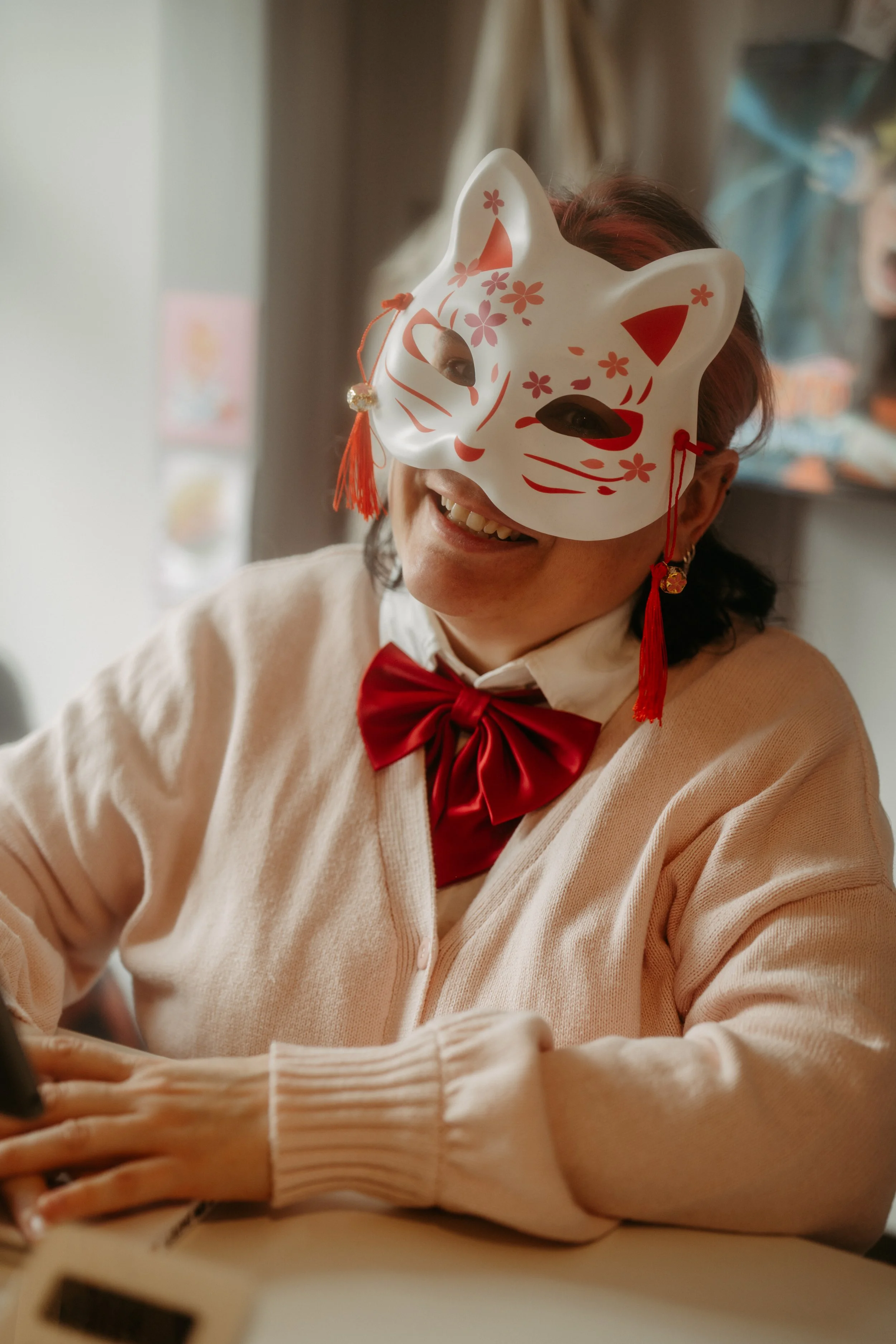 Buchhandlung Kirschblüte Schaffhausen- Personal Branding, Fotoreportage für Frauen geführtes Business, Portraits und Authentische Business Fotografie für dein kleines individuelles Unternehmen oder Geschäft, von deiner Fotografin in Schaffhausen, Win