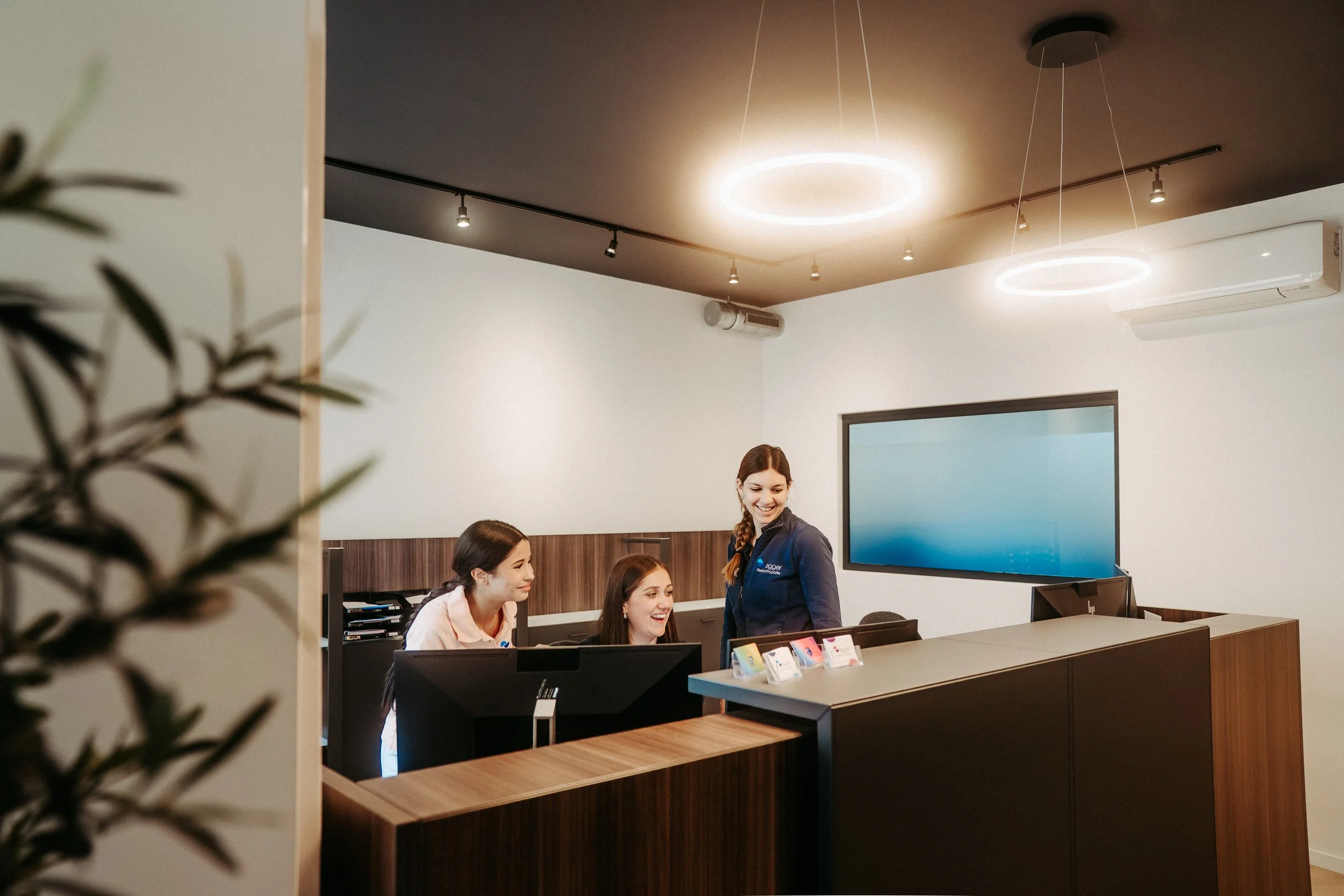 Egger Kieferorthopädie Schaffhausen - Praxisfotografie, Fotoreportagen und Business Fotos, Business Portraits und Teamfotos - deine Fotografin in Schaffhausen, Winterthur, Zürich, Thurgau