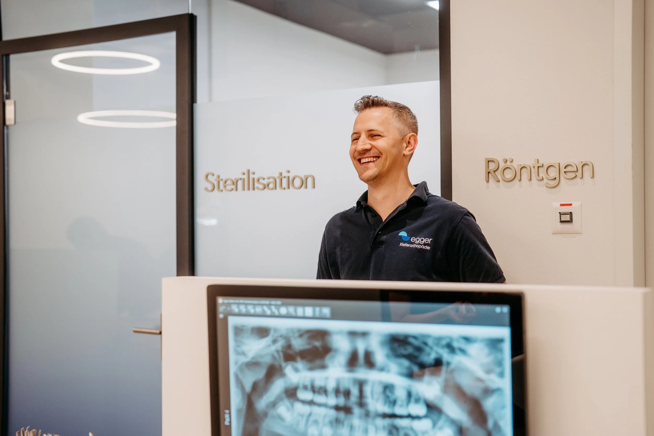 Egger Kieferorthopädie Schaffhausen - Praxisfotografie, Fotoreportagen und Business Fotos, Business Portraits und Teamfotos - deine Fotografin in Schaffhausen, Winterthur, Zürich, Thurgau