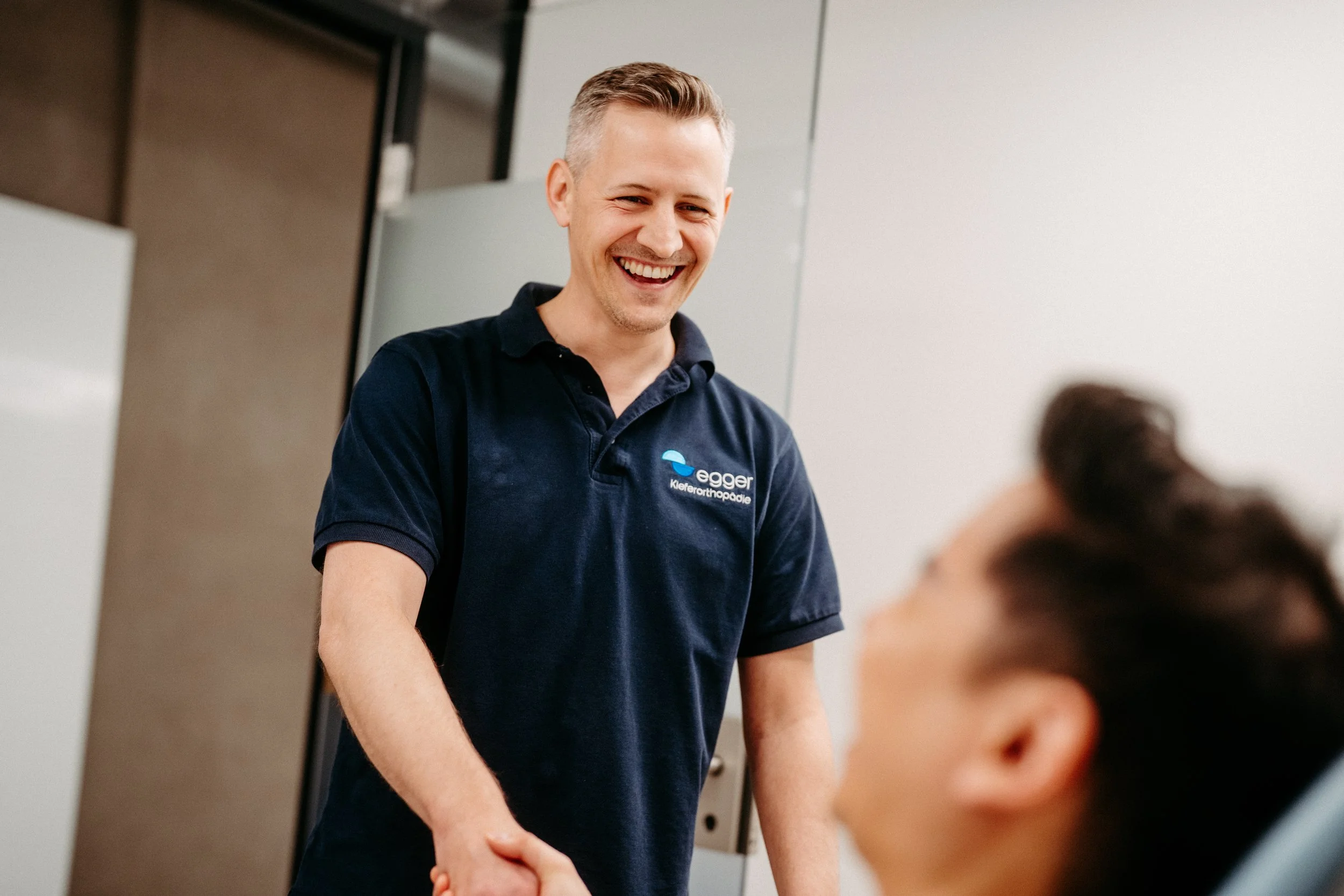 Egger Kieferorthopädie Schaffhausen - Fotoreportagen und Business Fotos, Business Portraits und Teamfotos - deine Fotografin in Schaffhausen, Winterthur, Zürich, Thurgau