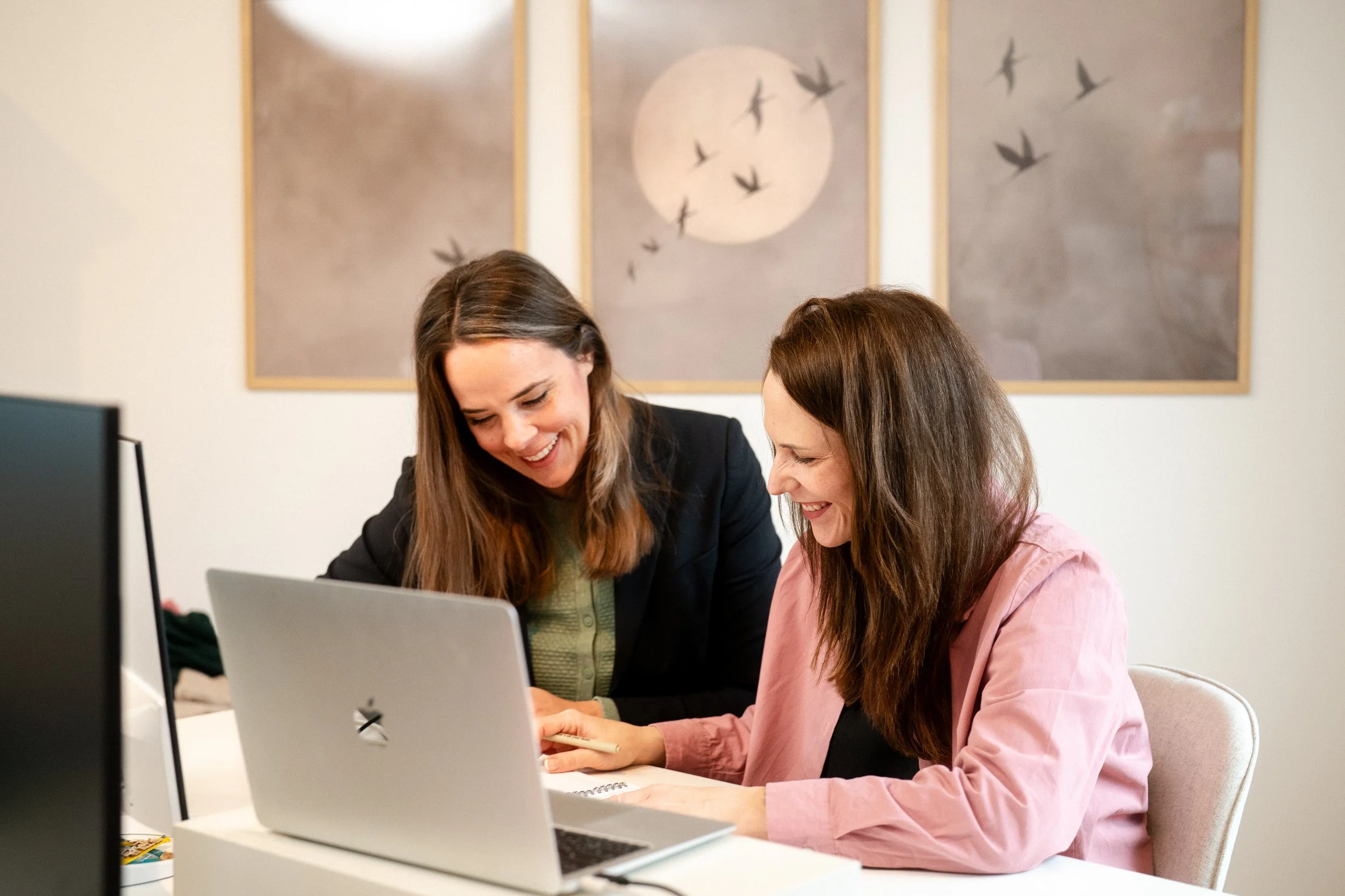 Neevio Schaffhausen - Start Ups, Business Frauen, Fotoreportagen, Branding und Business Fotos, Business Portraits und Teamfotos - deine Fotografin in Schaffhausen, Winterthur, Zürich, Thurgau