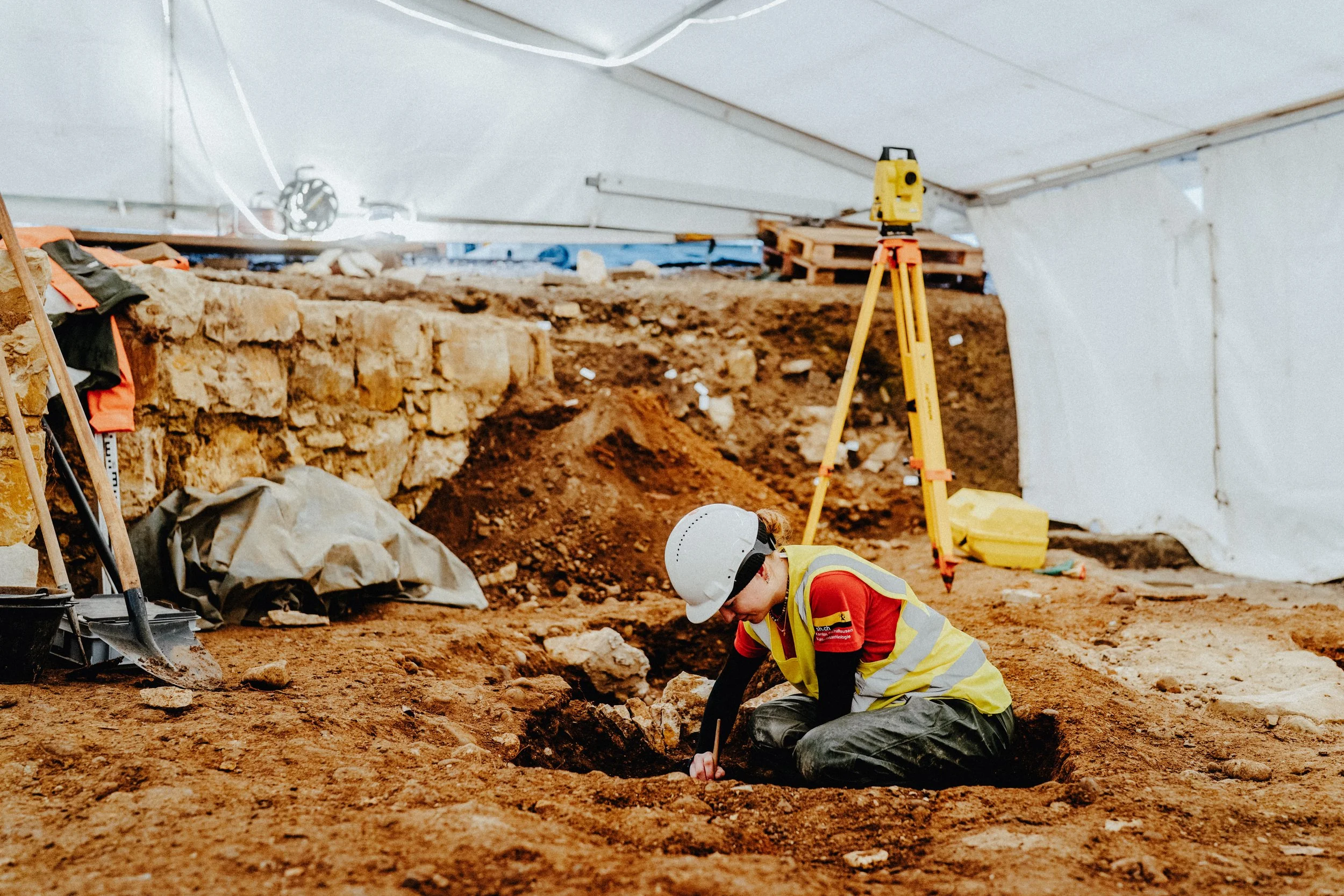 Kantonsarchäologie Schaffhausen - Fotoreportagen und Business Fotos - deine Fotografin in Schaffhausen, Winterthur, Zürich, Thurgau