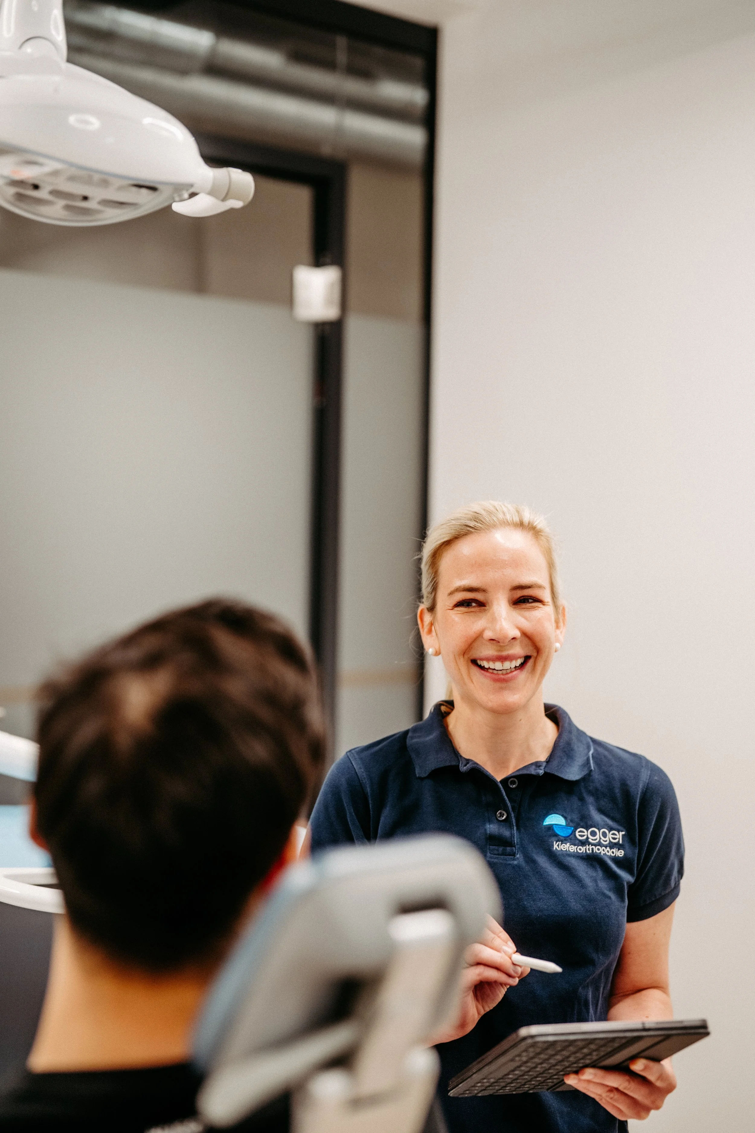 Egger Kieferorthopädie Schaffhausen - Fotoreportagen und Business Fotos, Business Portraits und Teamfotos - deine Fotografin in Schaffhausen, Winterthur, Zürich, Thurgau