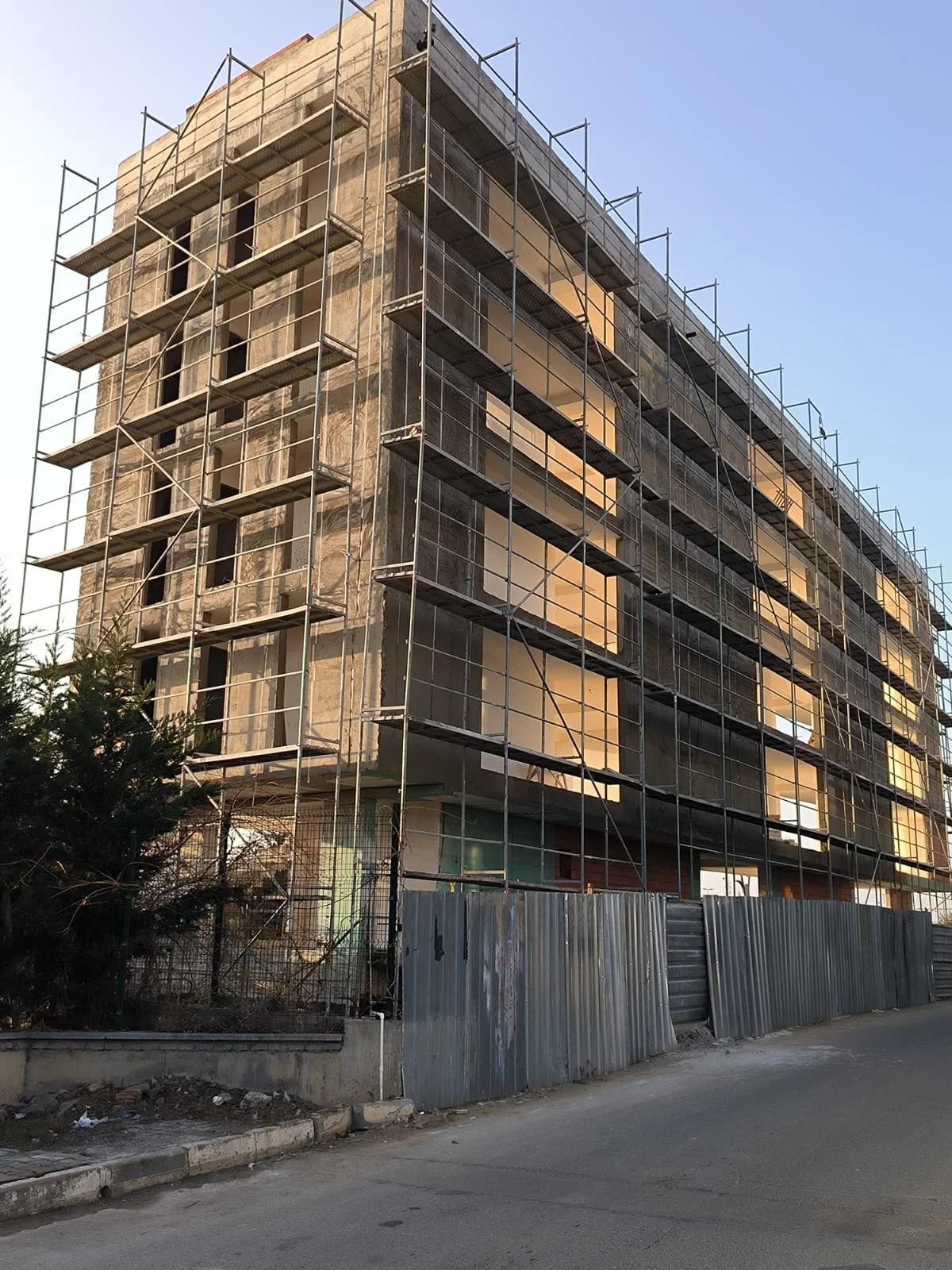 Aksakal inş. (Tasarım&İnşaat)
 Maltepe-İstanbul