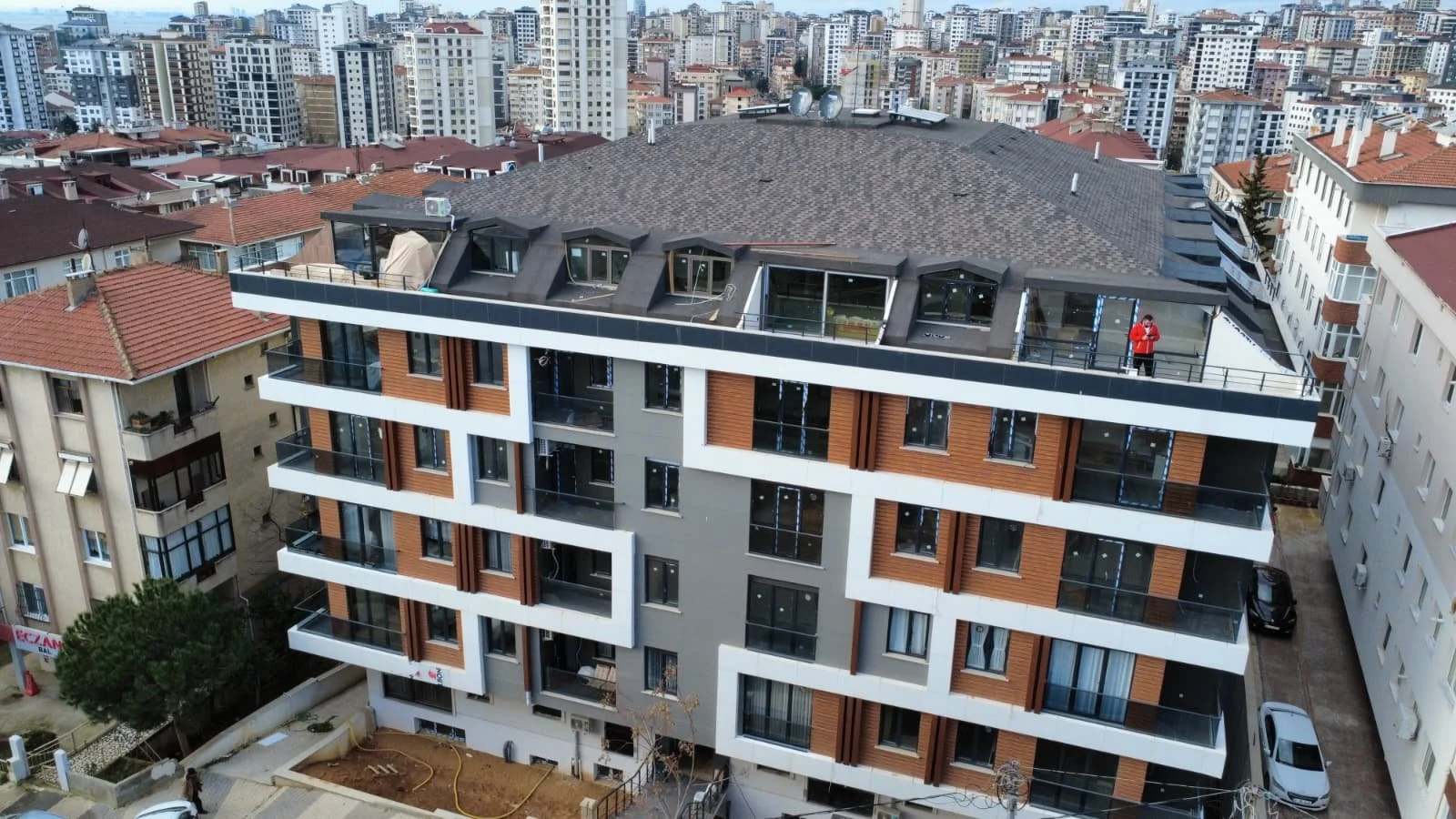 Yalı apartmanı (Tasarım&İnşaat)
 Maltepe-İstanbul