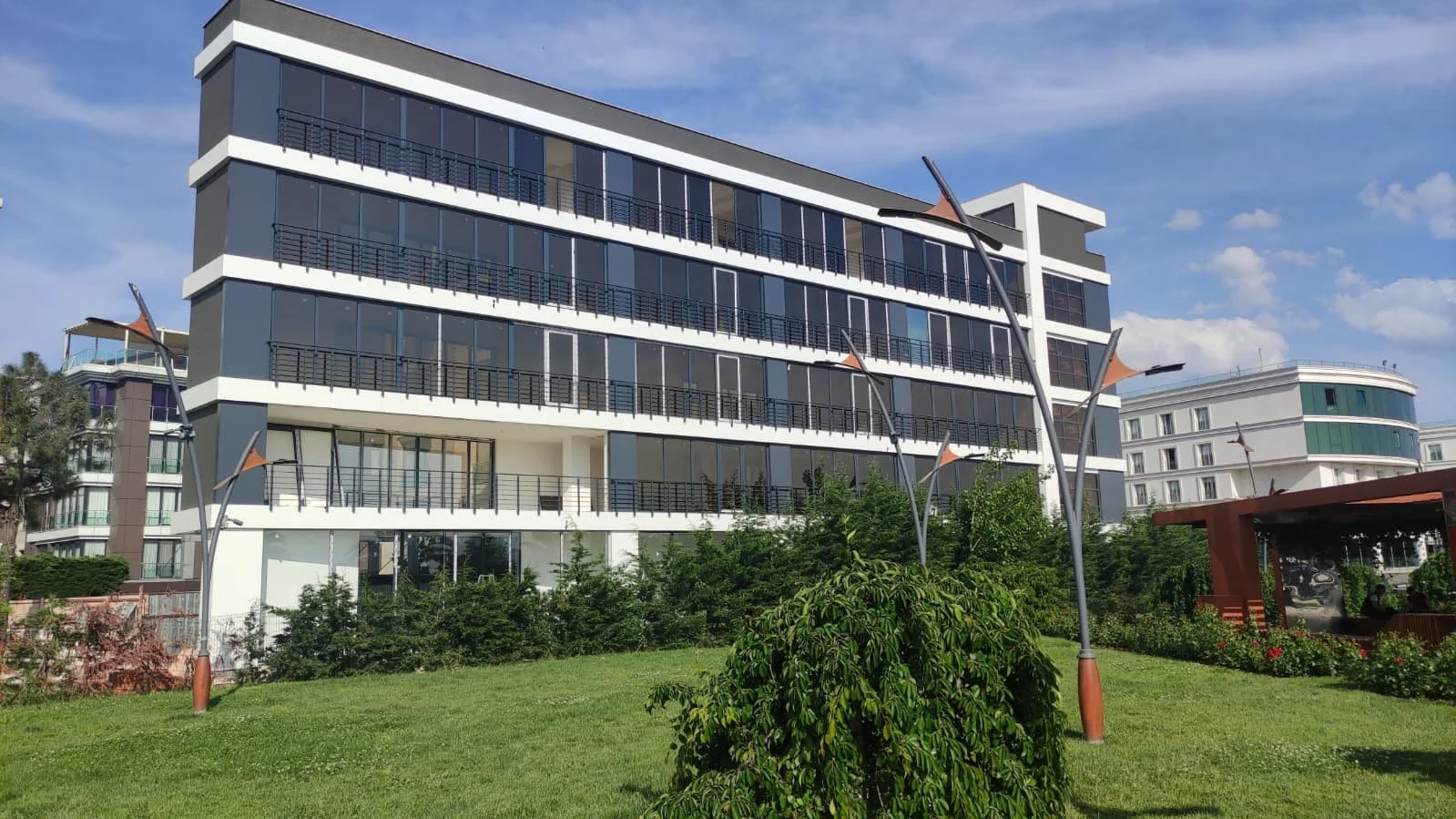 Aksakal inş. (Tasarım&İnşaat)
 Maltepe-İstanbul