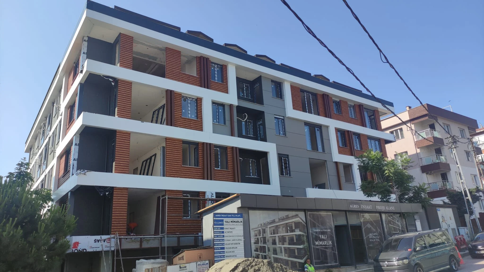 Yalı apartmanı (Tasarım&İnşaat)
 Maltepe-İstanbul