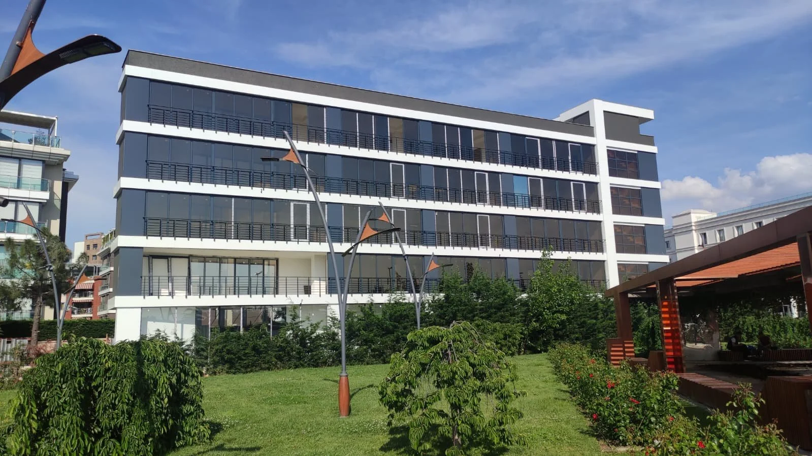 Aksakal inş. (Tasarım&İnşaat)
Maltepe-İstanbul