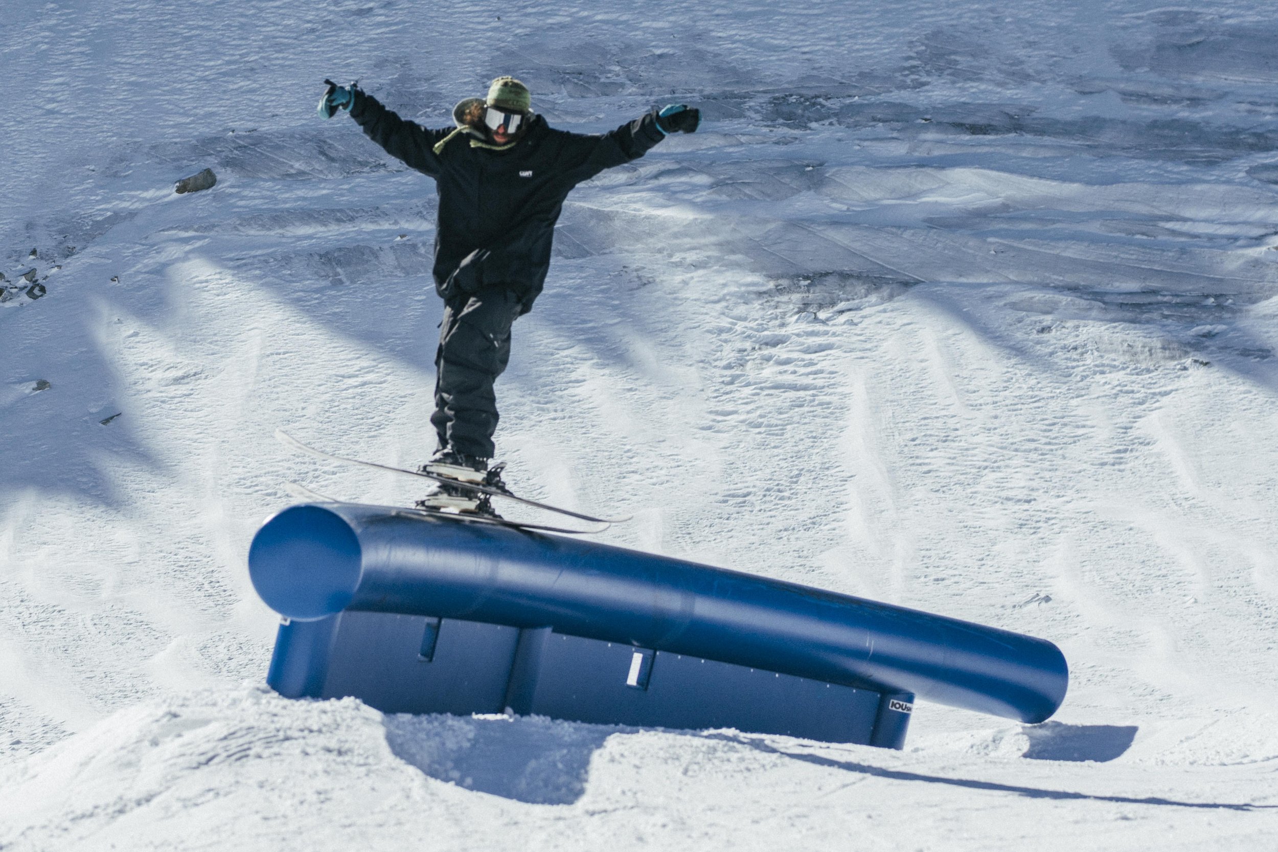 Simon Freesking on a tube @HTO in Hintertux October 2025