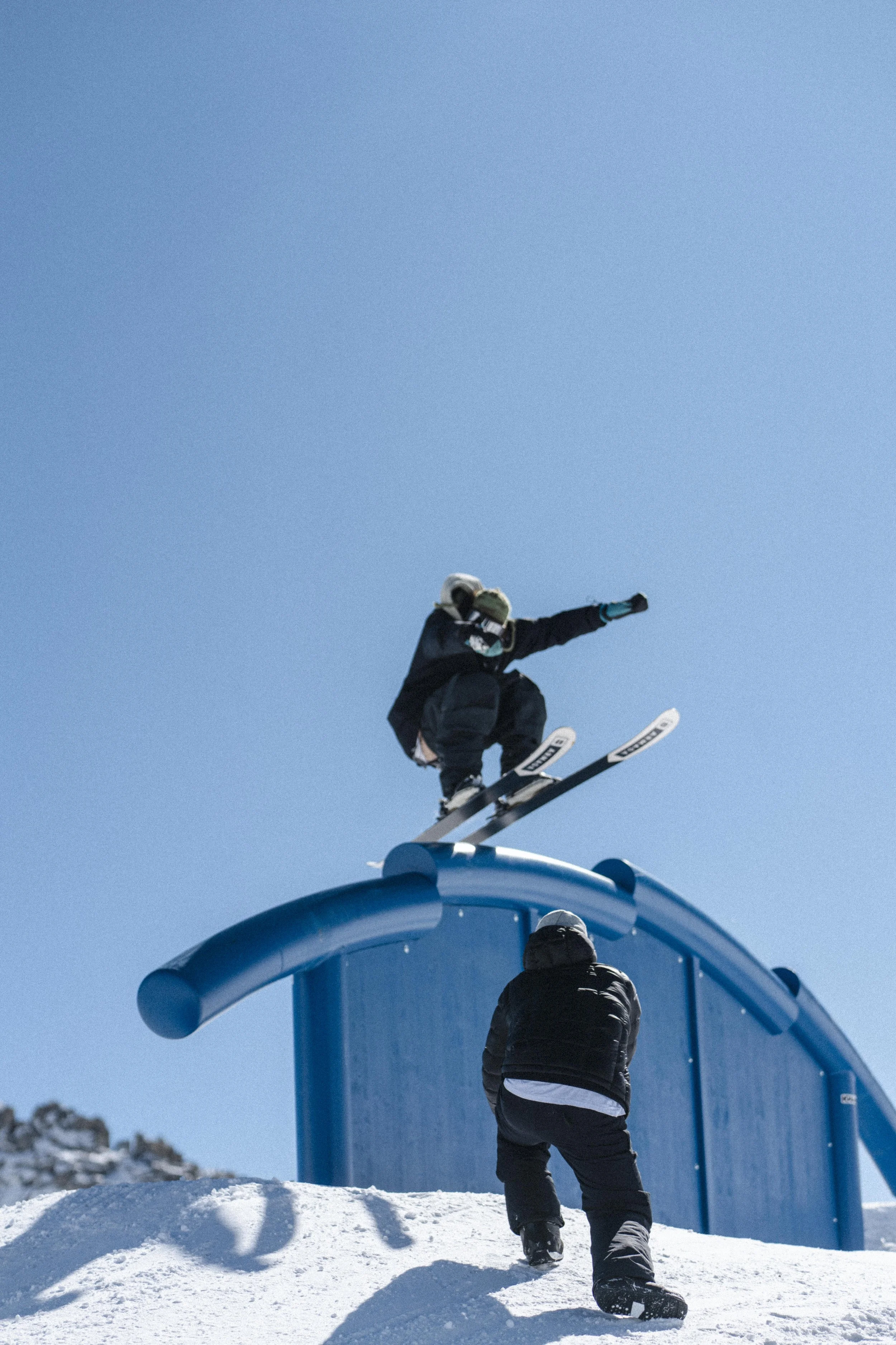 Simon riding the rainbox rail, Mirko is filming during the Season Kickoff Event @HTO in Hintertux 2025